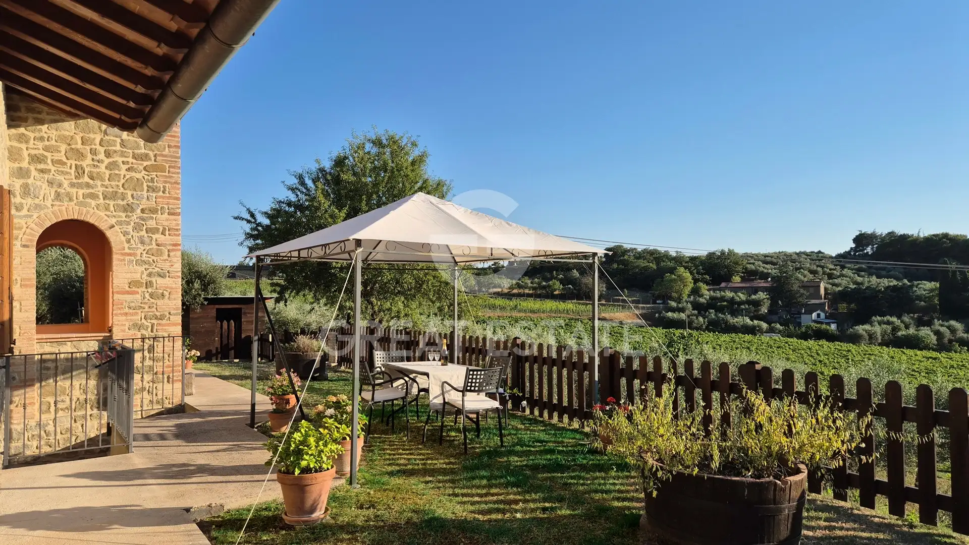 House 399m² in Italy, Perugia. Priced at 595000€ rent photo-10