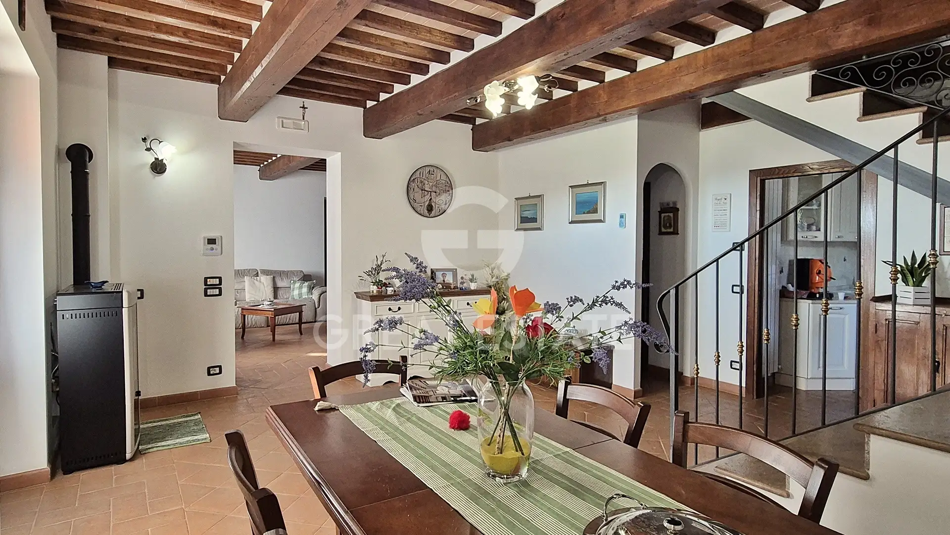 House 399m² in Italy, Perugia. Priced at 595000€ rent photo-13