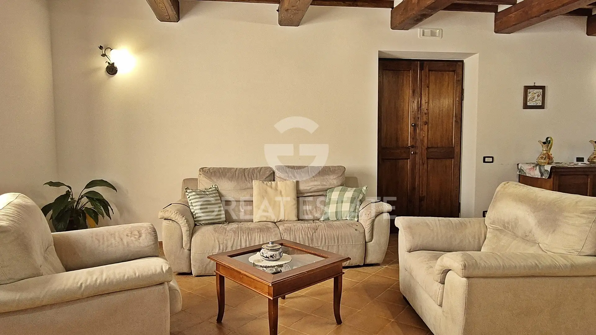 House 399m² in Italy, Perugia. Priced at 595000€ rent photo-14