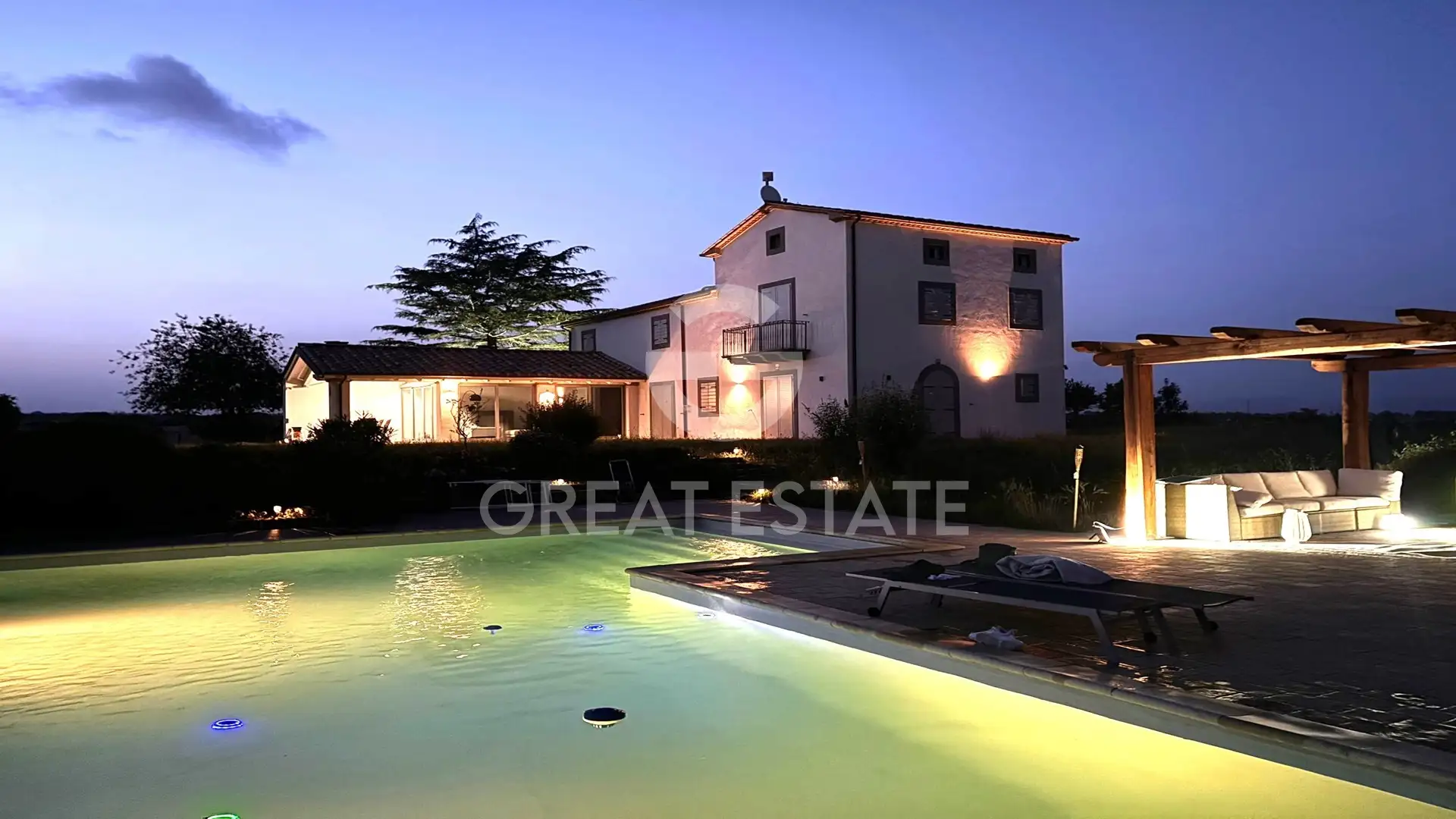 House 417m² in Italy, Viterbo. Priced at 740000€ rent photo-6