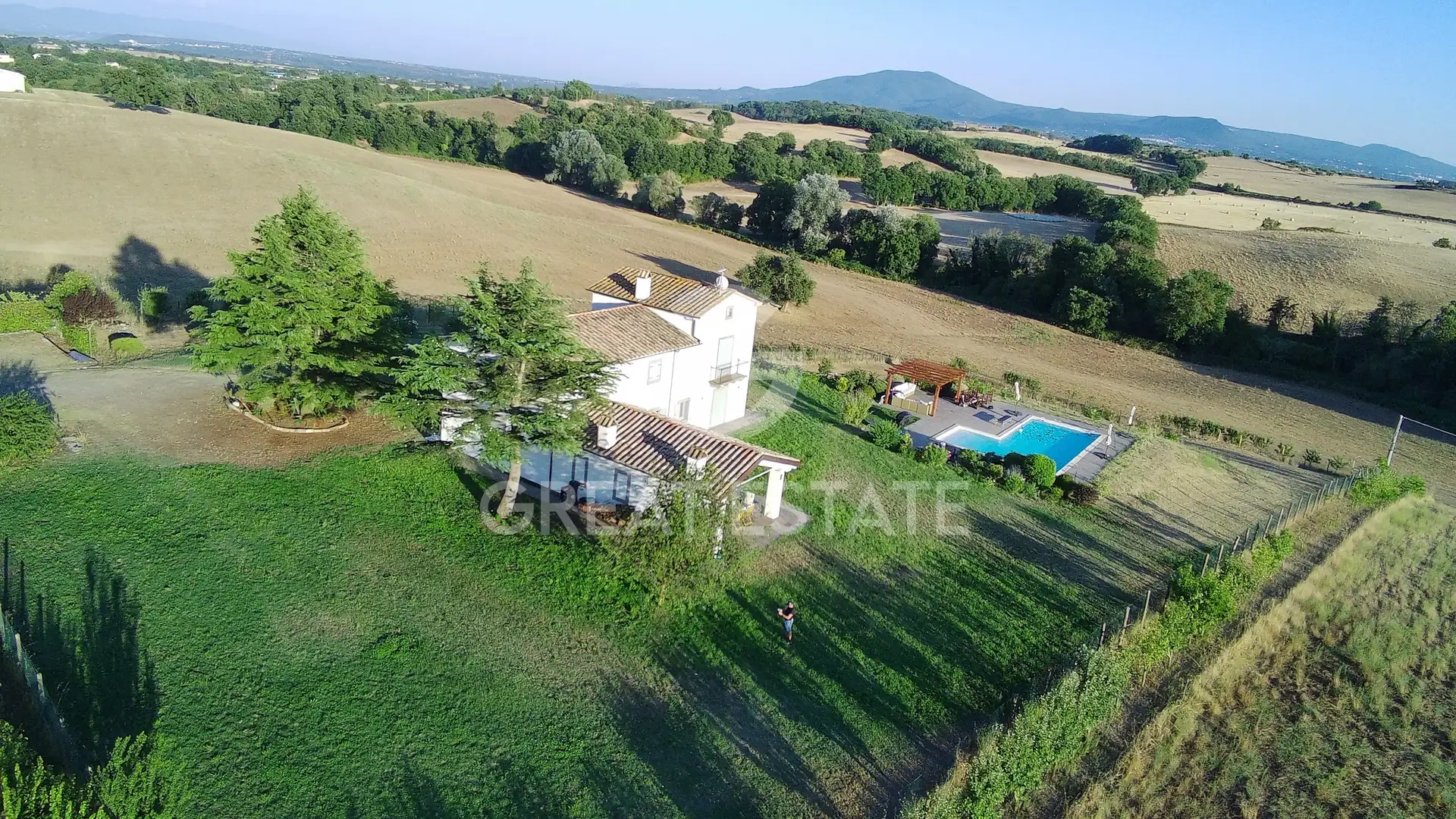 House 417m² in Italy, Viterbo. Priced at 740000€ rent photo-9
