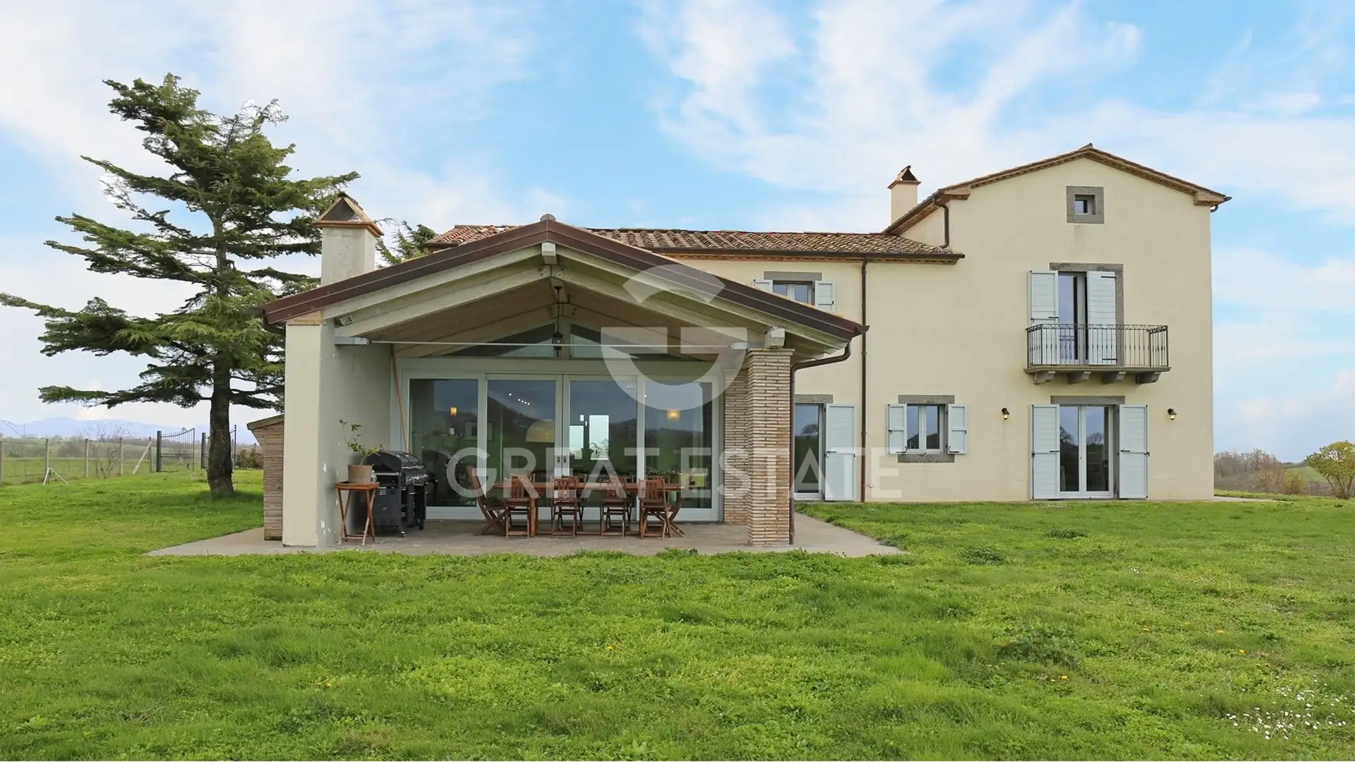 House 417m² in Italy, Viterbo. Priced at 740000€ rent photo-11