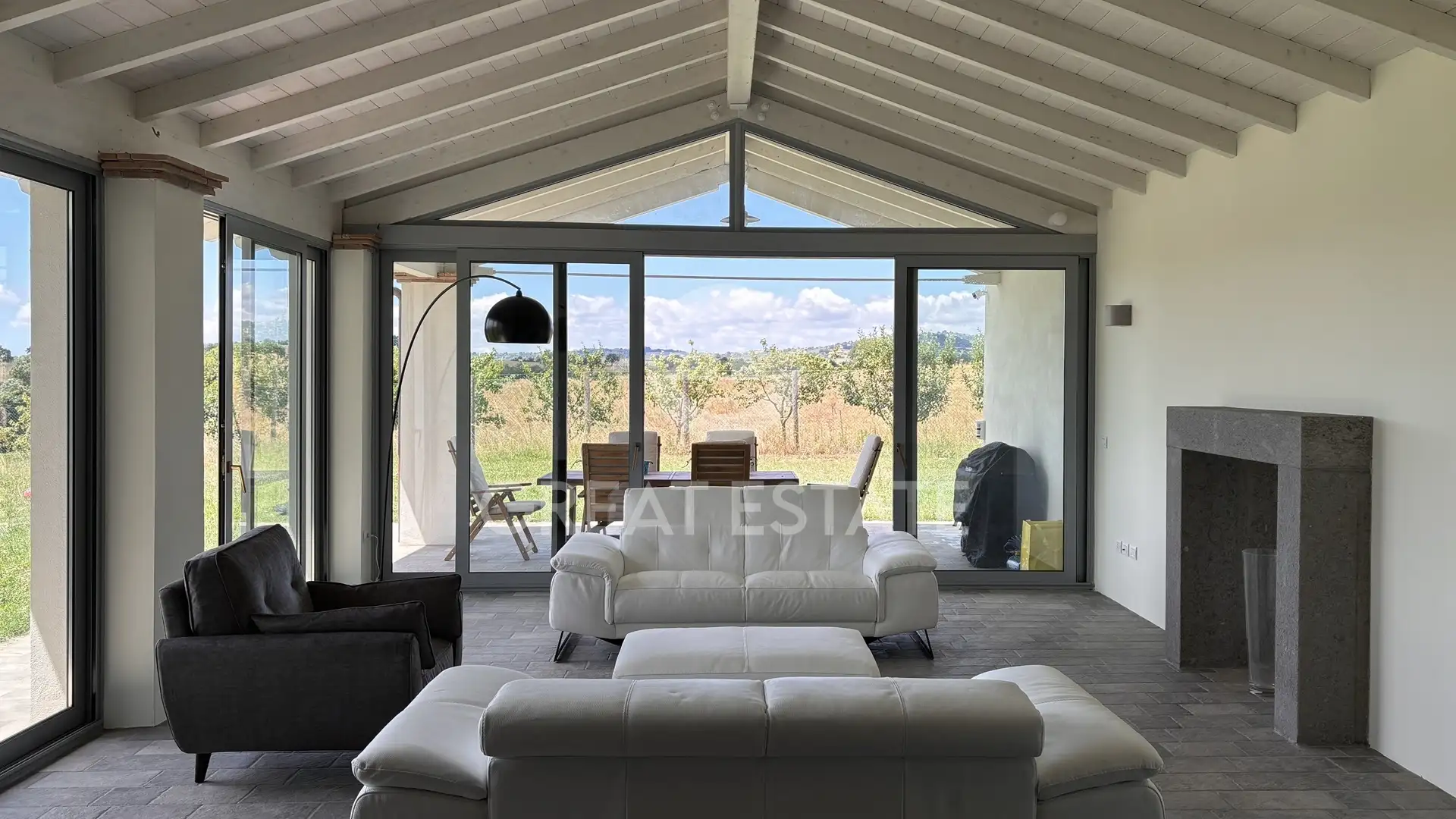 House 417m² in Italy, Viterbo. Priced at 740000€ rent photo-14