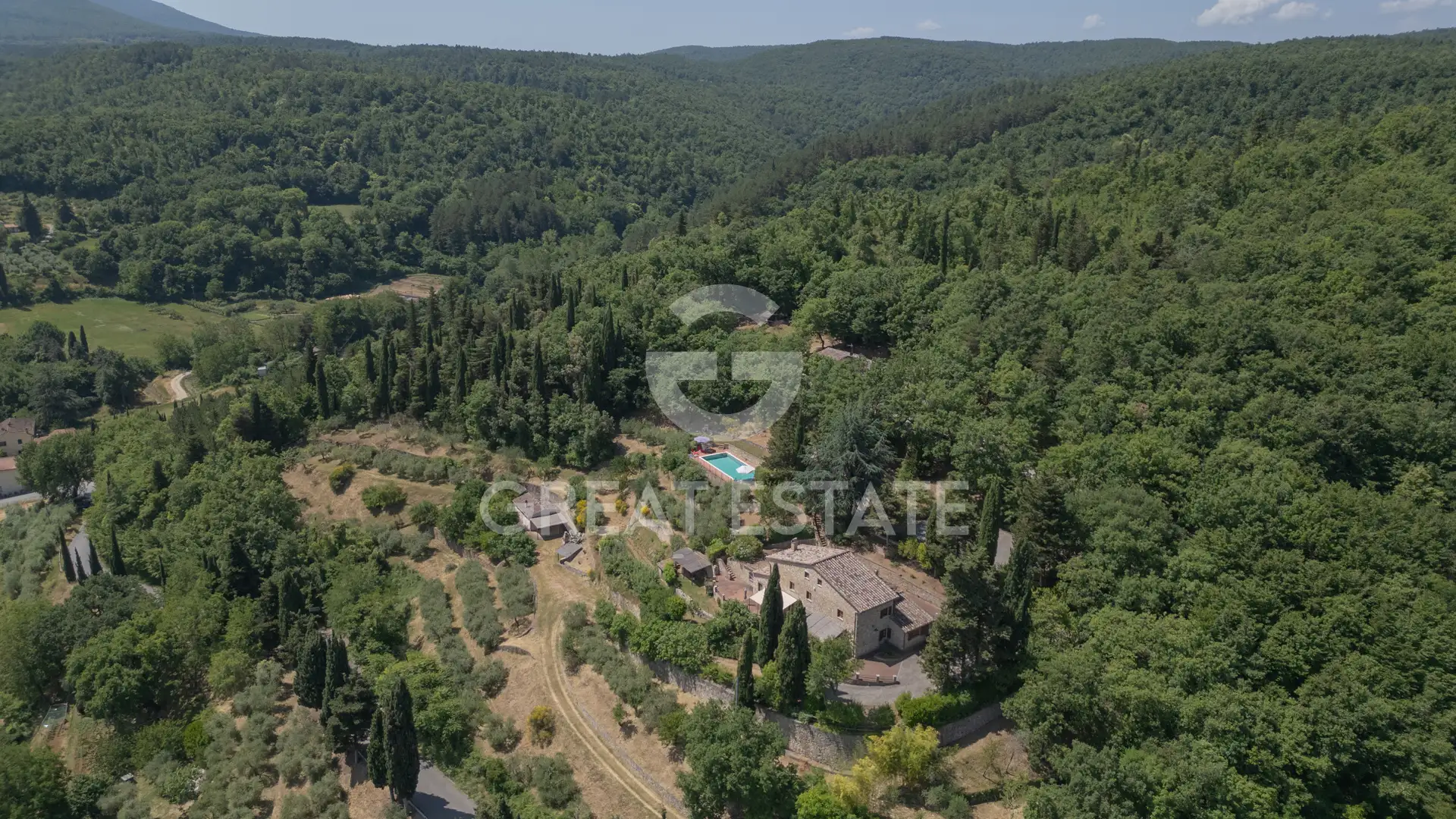 House 651m² in Italy, Siena. Priced at 1800000€ rent photo-9