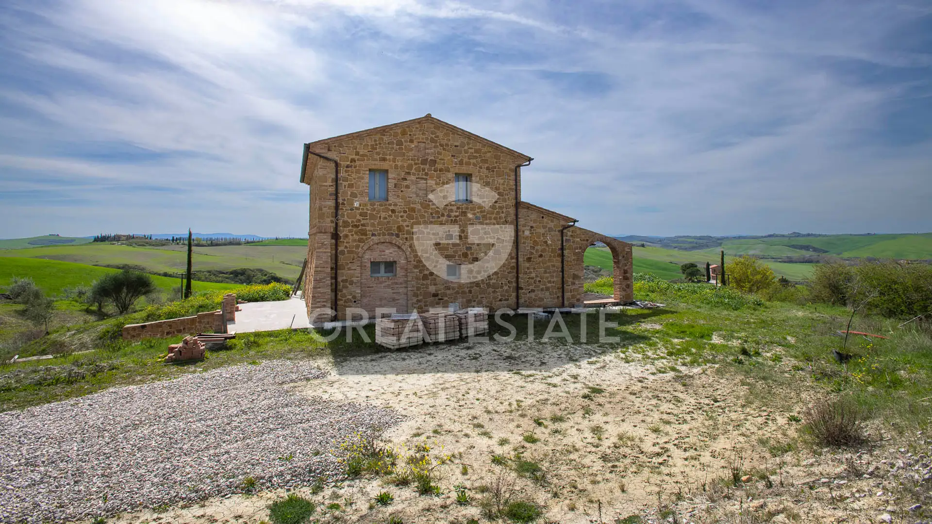 House 332m² in Italy, Siena. Priced at 1390000€ rent photo-13