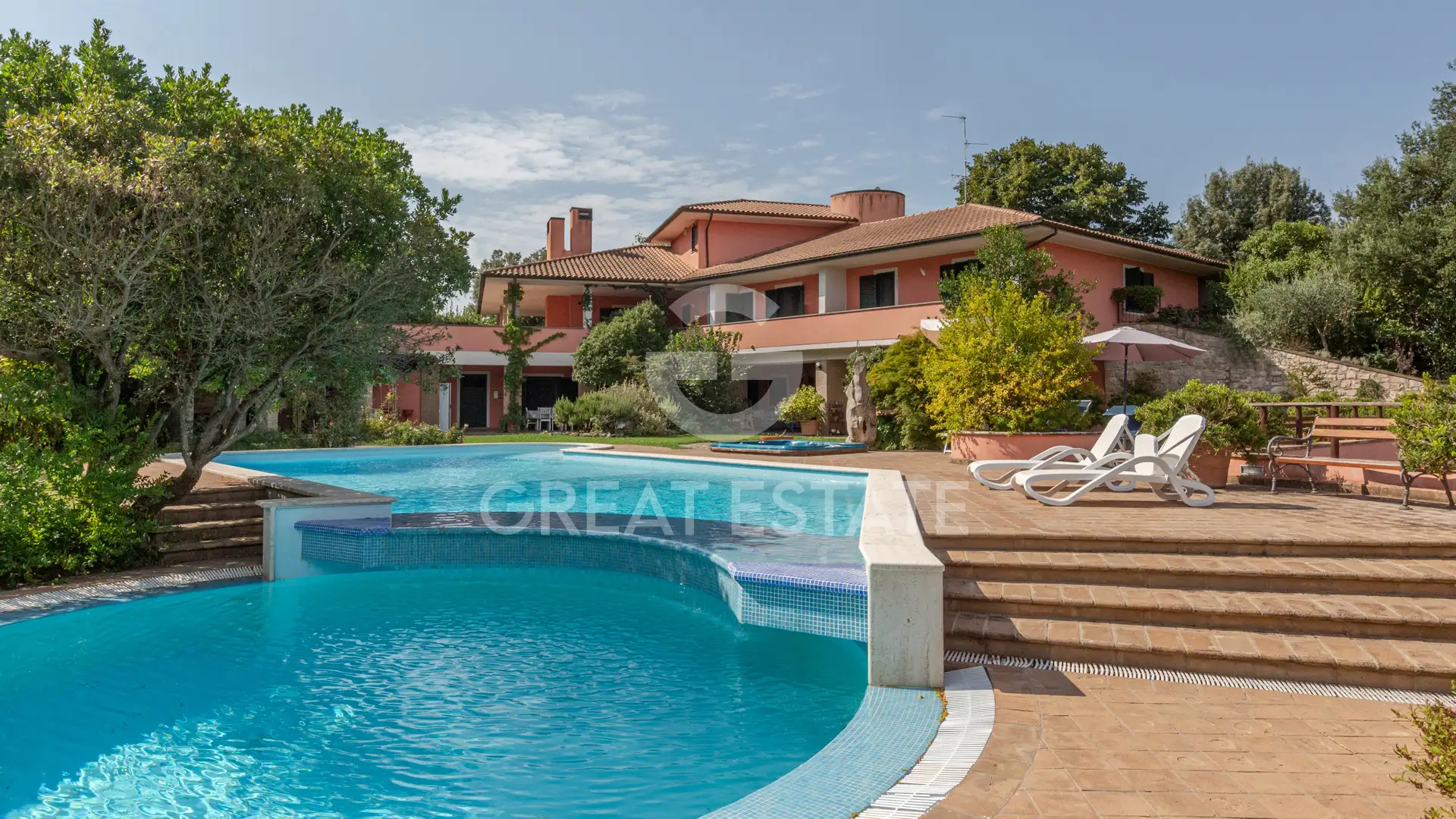Villa 798m² in Italy, Perugia. Priced at 1070000€ rent photo-9