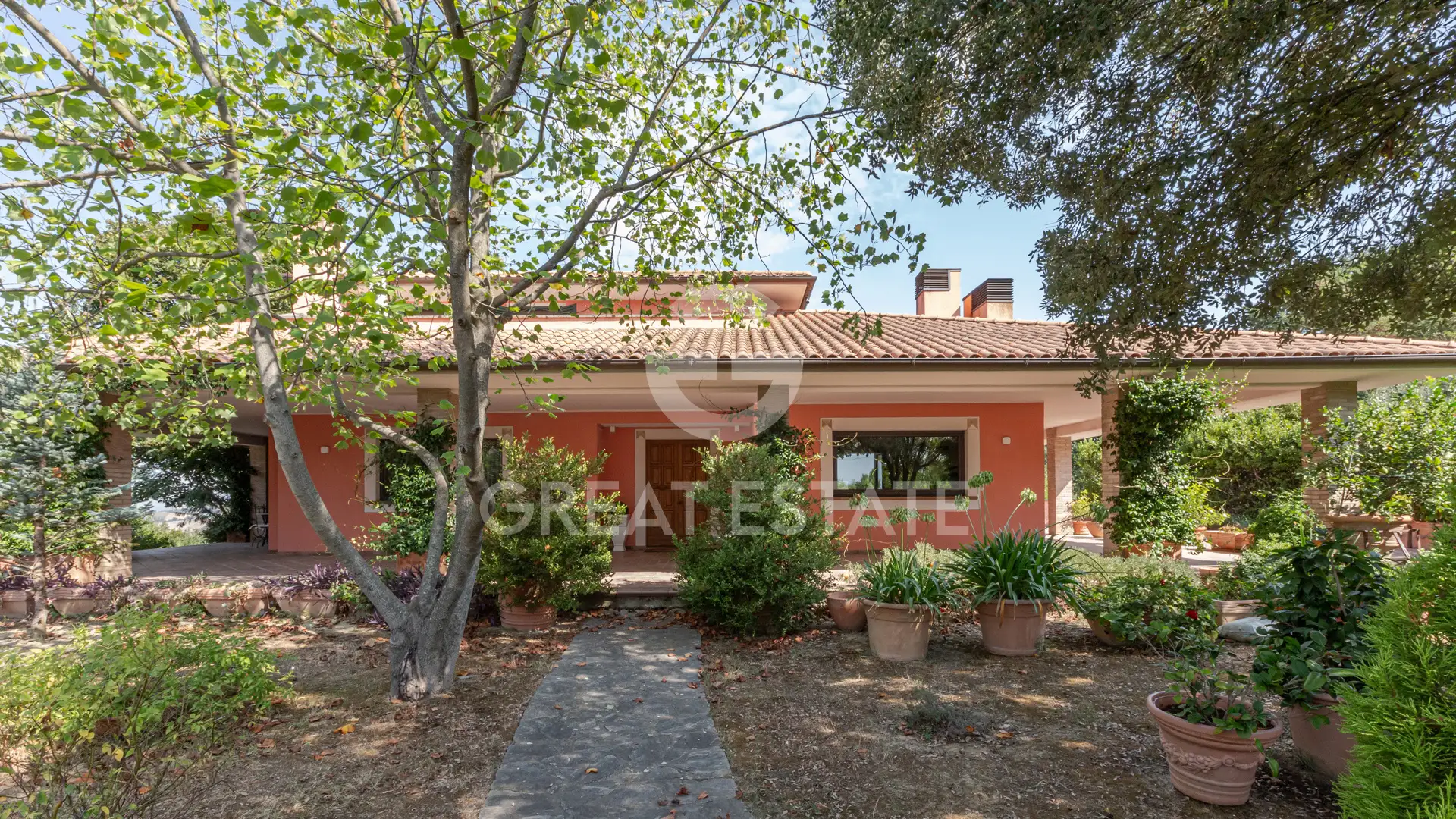 Villa 798m² in Italy, Perugia. Priced at 900000€ rent photo-5