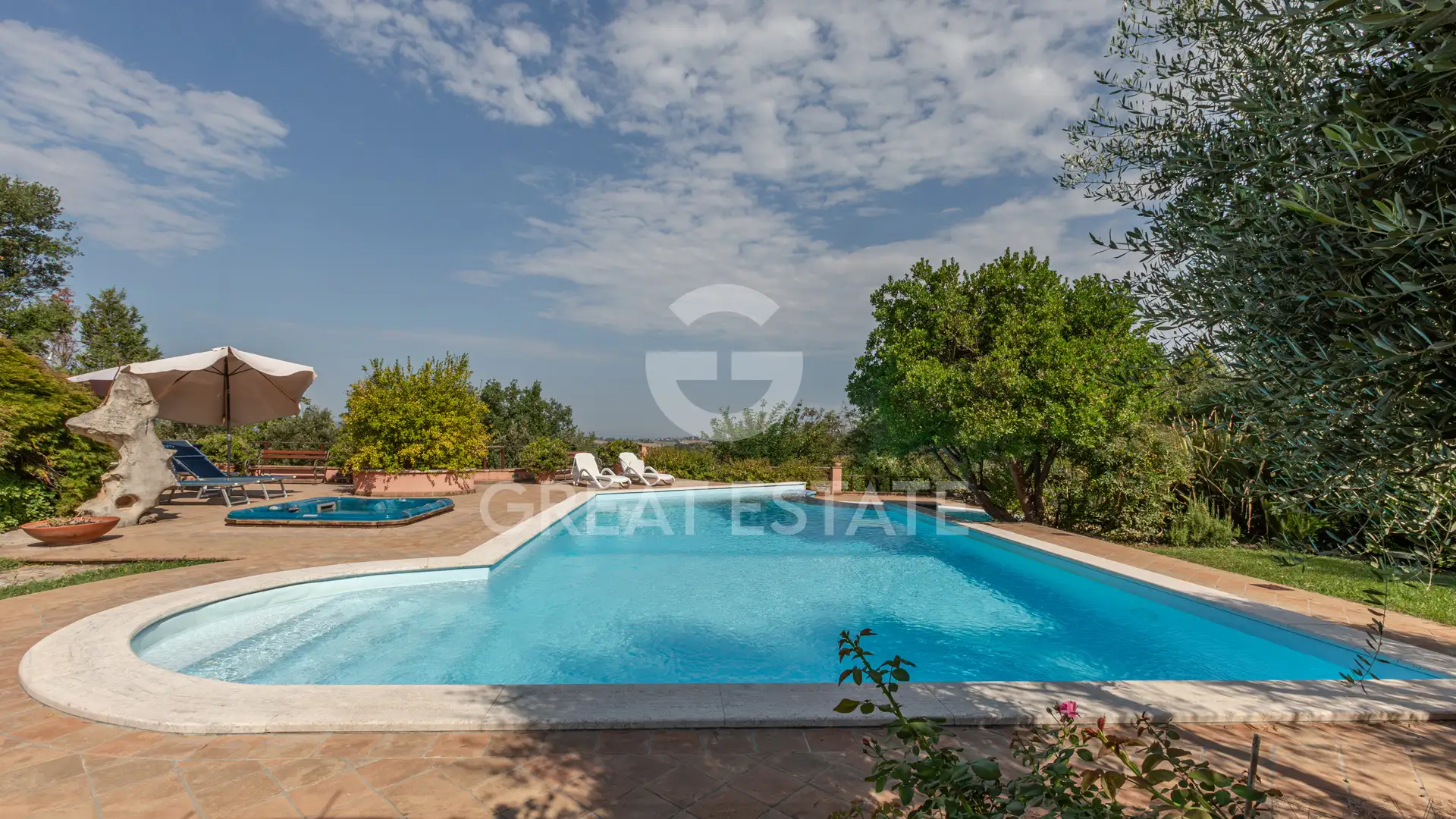 Villa 798m² in Italy, Perugia. Priced at 900000€ rent photo-2