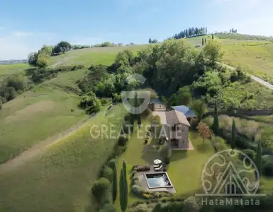 Buy in Italy for 540000€