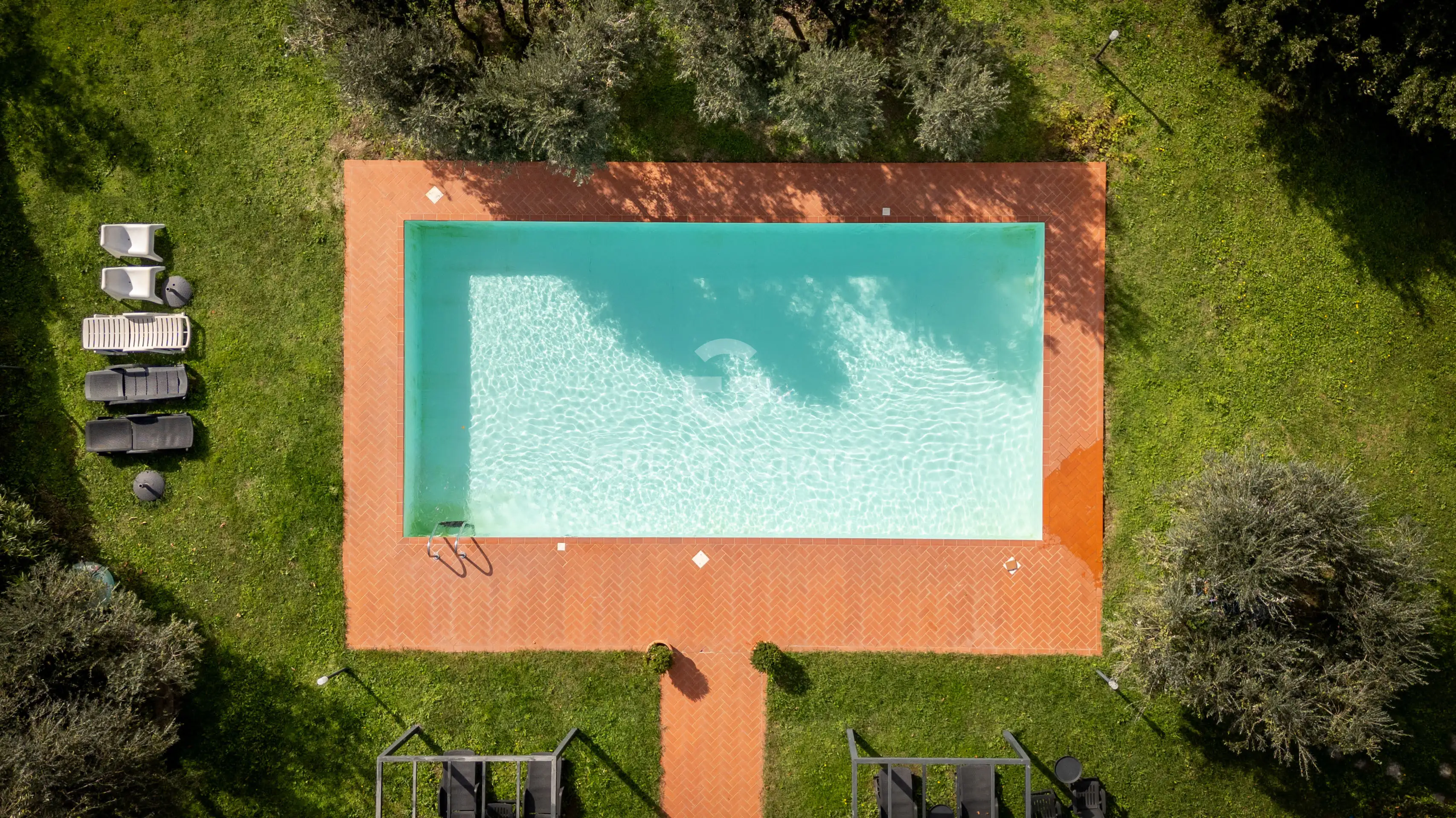 House 389m² in Italy, Florence. Priced at 980000€ rent photo-7