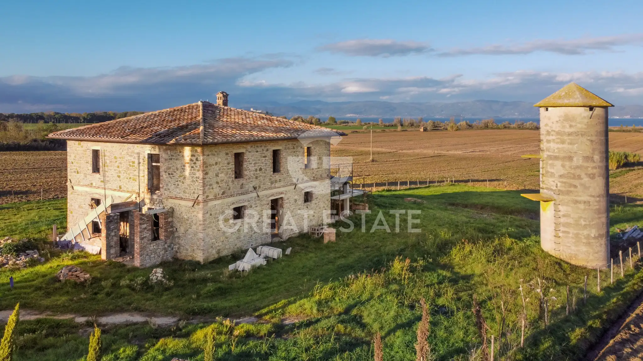 House 387m² in Italy, Perugia. Priced at 790000€ rent photo-2