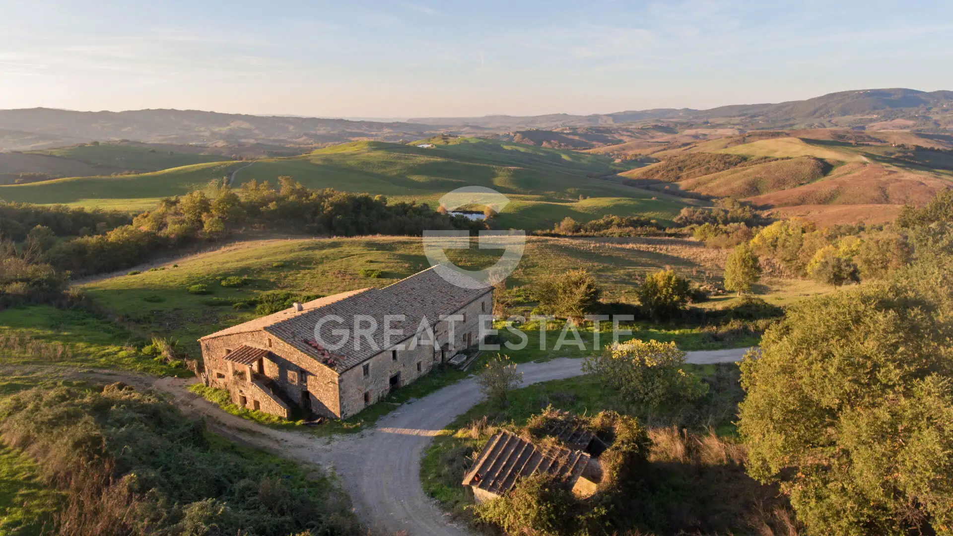 House 757m² in Italy, Siena. Priced at 650000€ rent photo-1