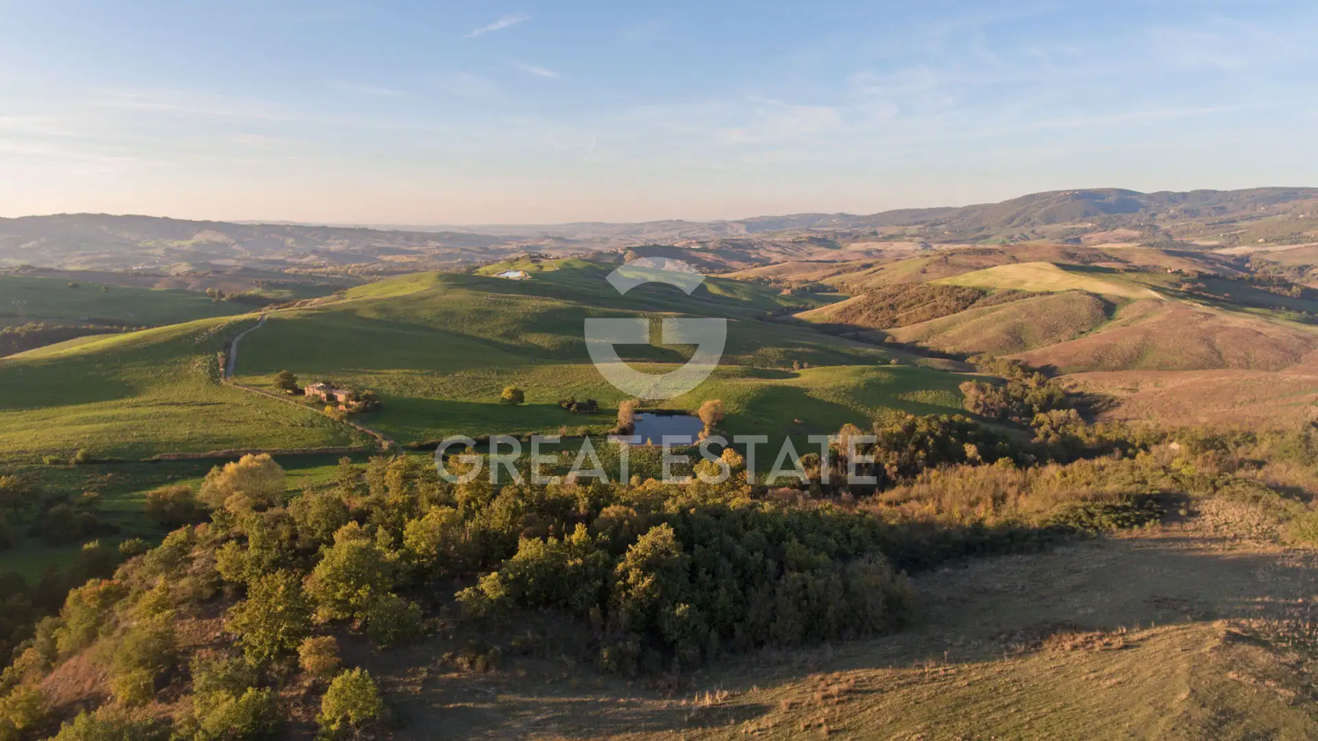 House 757m² in Italy, Siena. Priced at 650000€ rent photo-4
