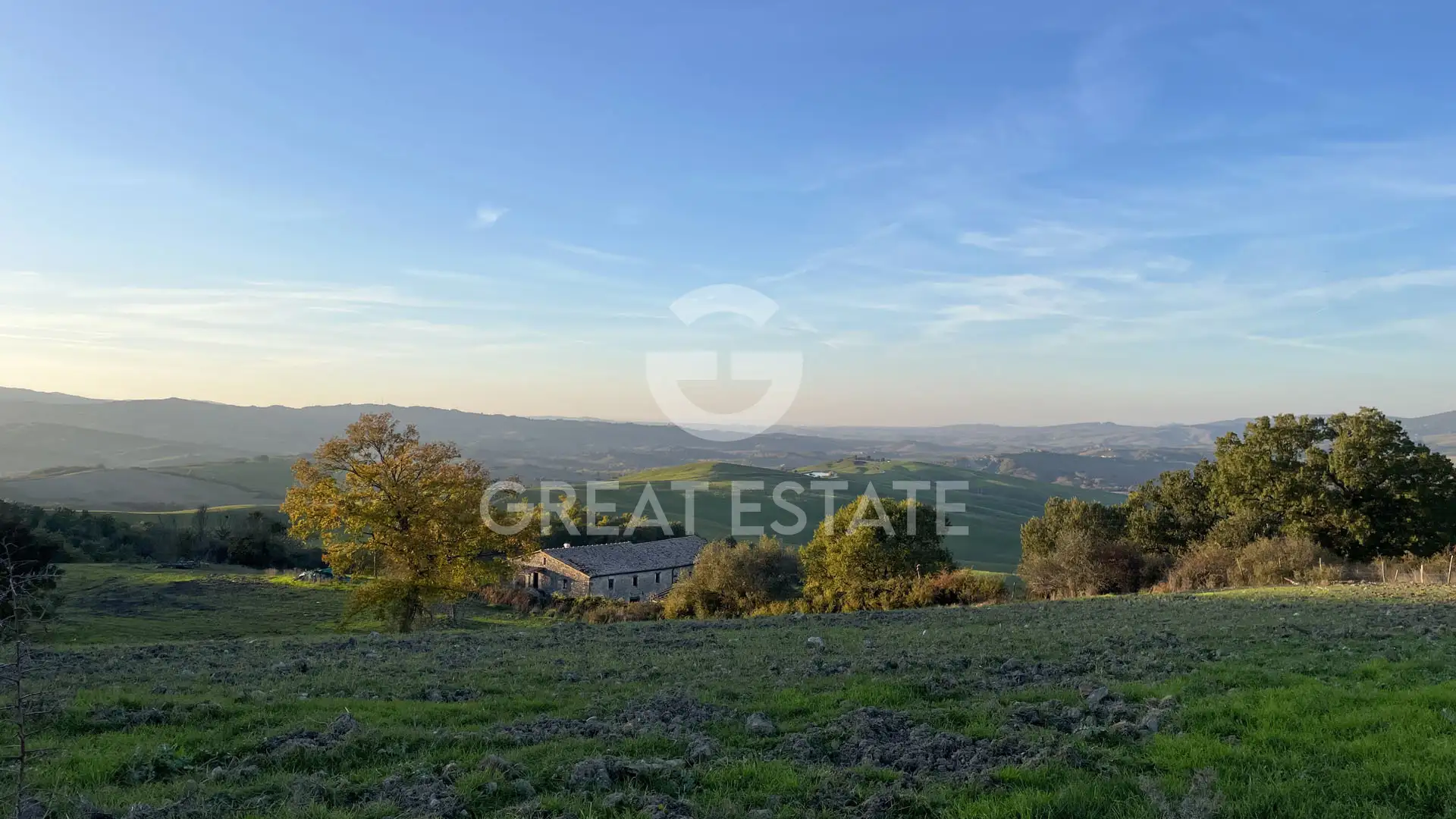 House 757m² in Italy, Siena. Priced at 650000€ rent photo-5