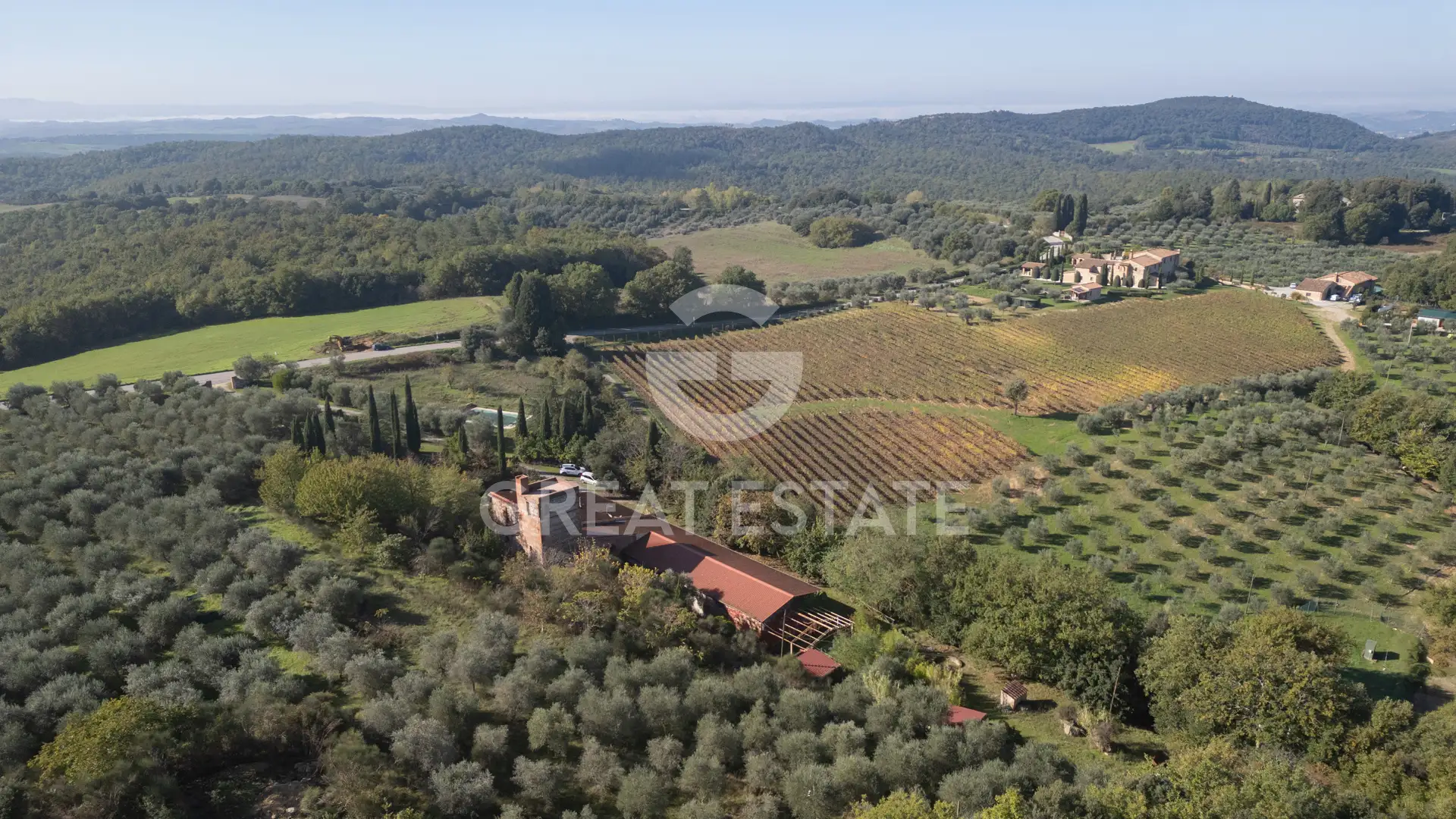 House 987m² in Italy, Siena. Priced at 740000€ rent photo-14