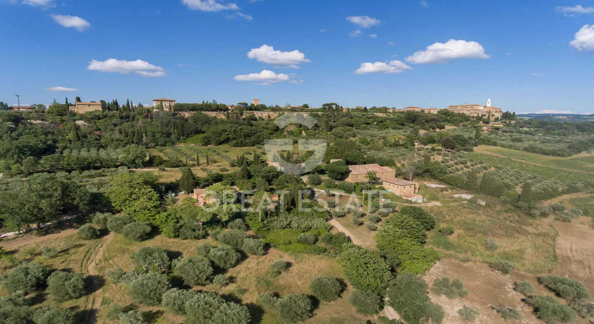 House 525m² in Italy, Siena. Priced at 890000€ rent photo-6