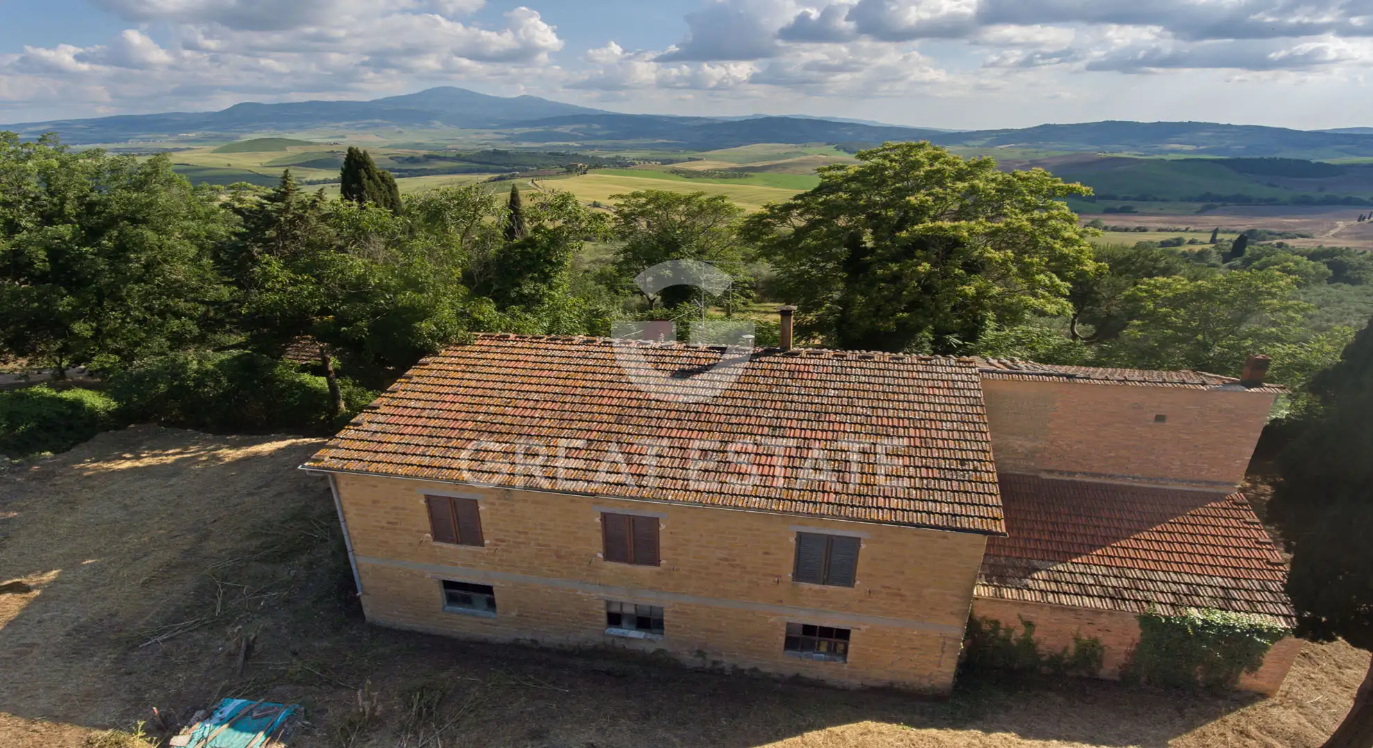 House 525m² in Italy, Siena. Priced at 890000€ rent photo-8
