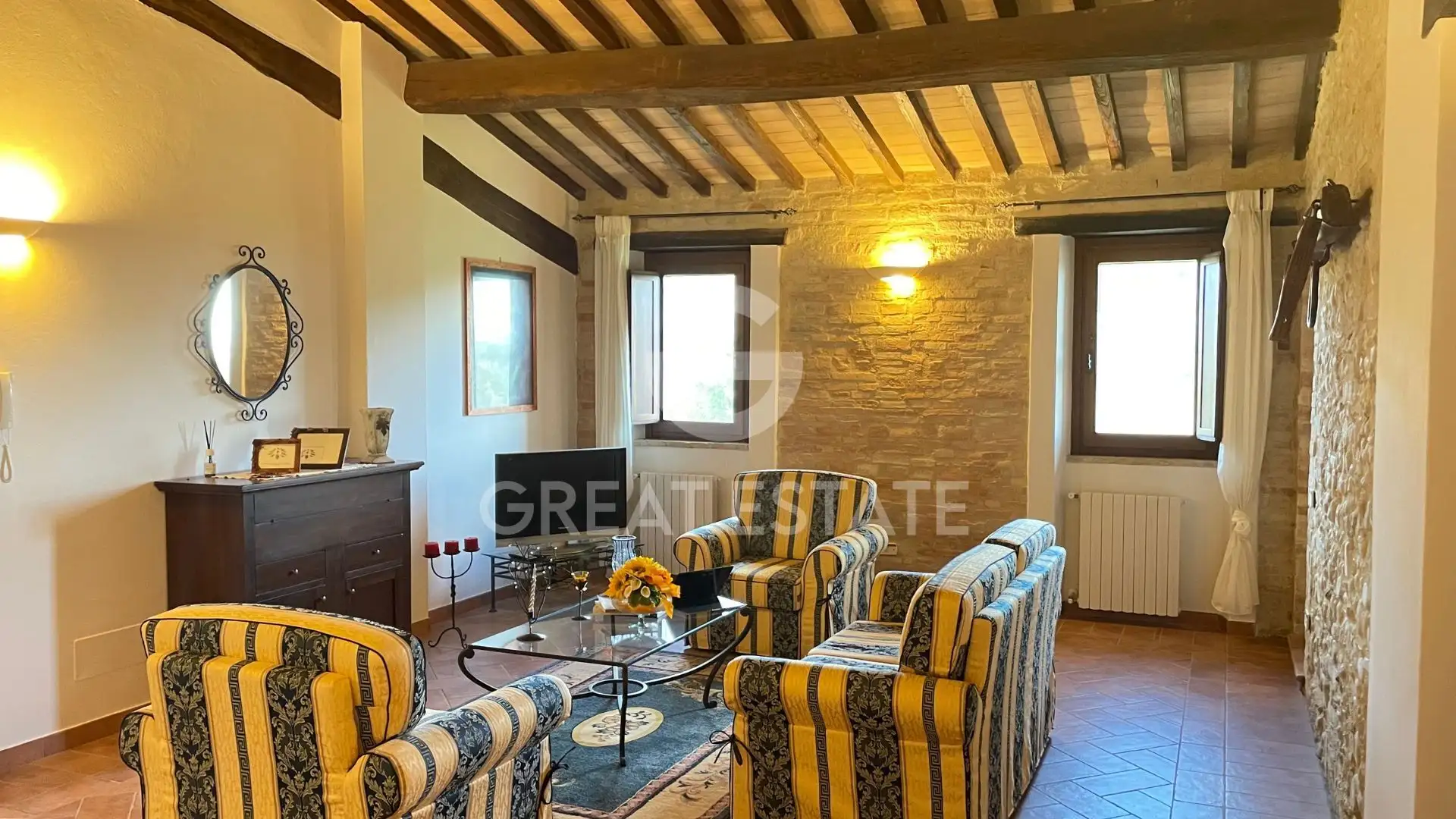 House 907m² in Italy, Perugia. Priced at 1800000€ rent photo-13