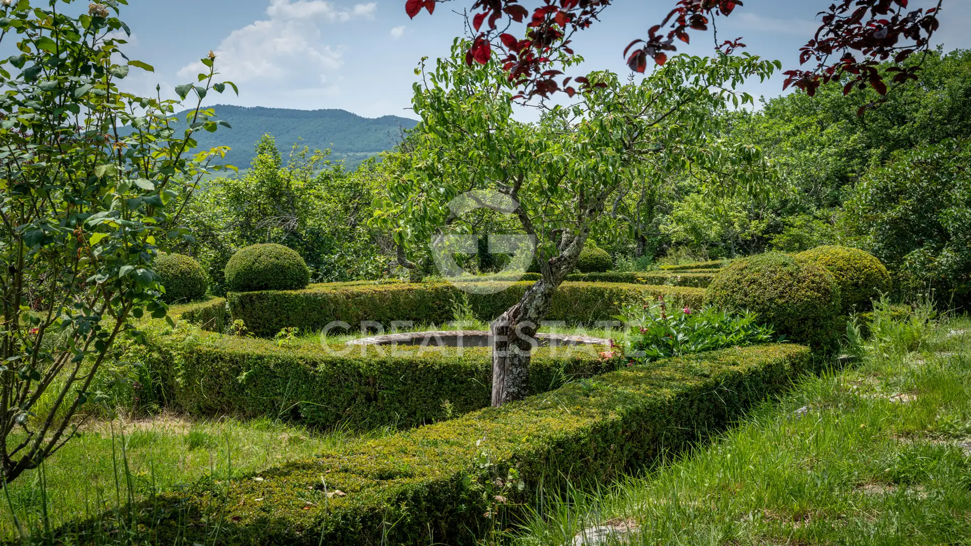 House 1963m² in Italy, Florence. Priced at 3800000€ rent photo-12