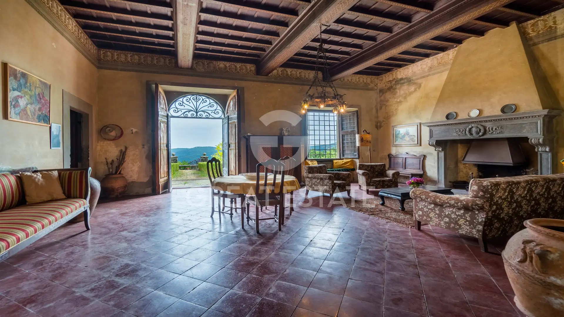 House 1963m² in Italy, Florence. Priced at 3800000€ rent photo-15