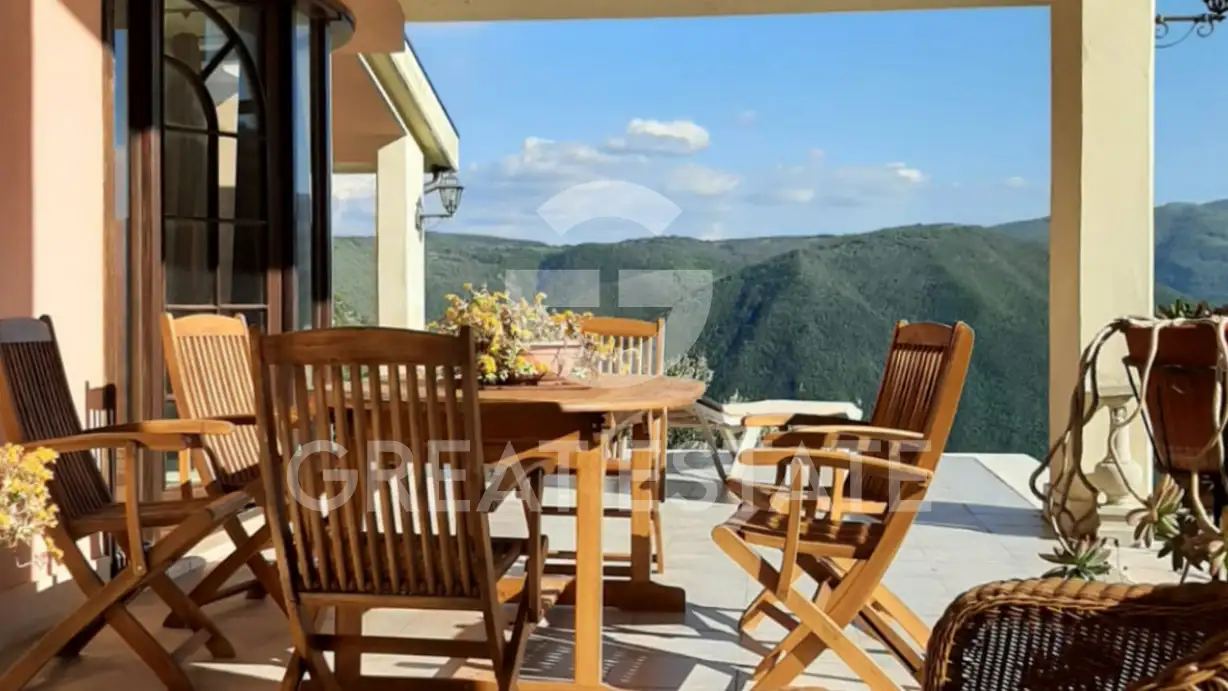 Villa 802m² in Italy, Perugia. Priced at 690000€ rent photo-2