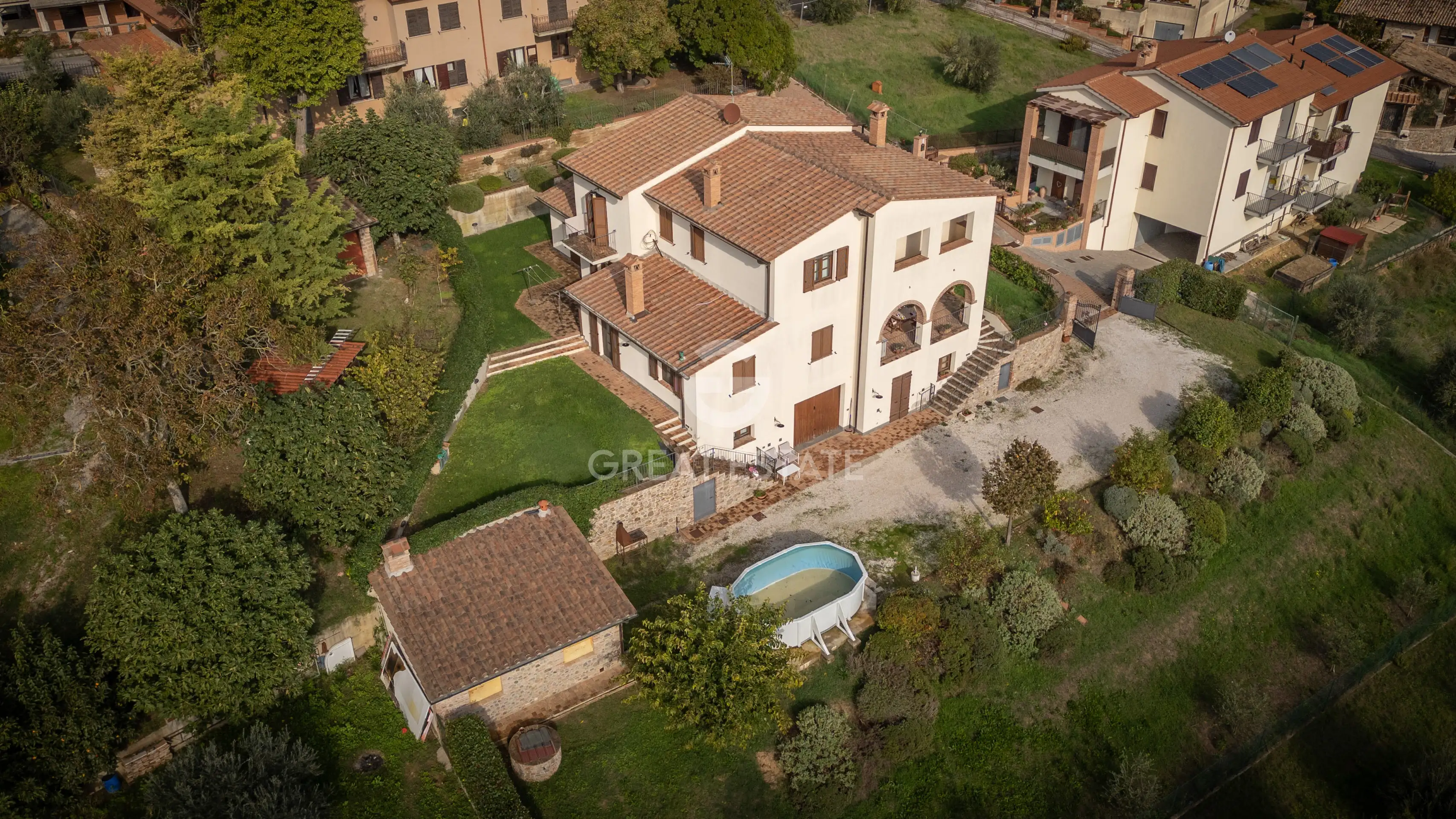 Villa 516m² in Italy, Perugia. Priced at 720000€ rent photo-14