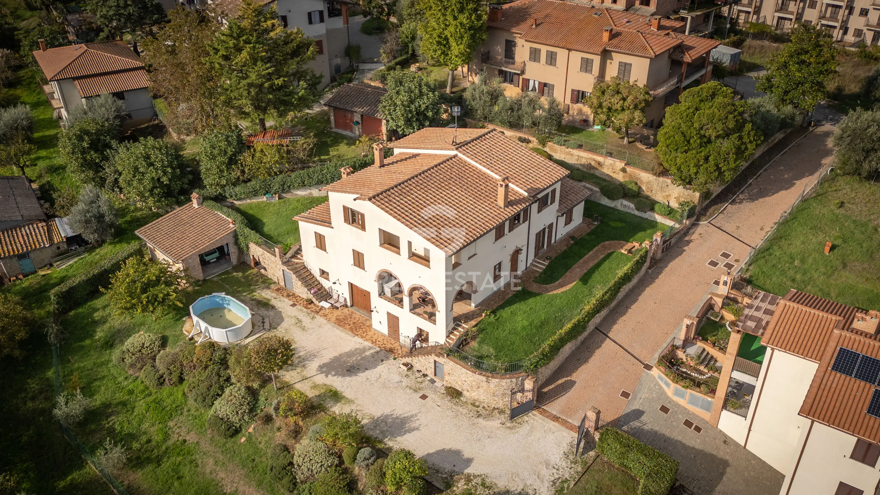 Villa 516m² in Italy, Perugia. Priced at 720000€ rent photo-3
