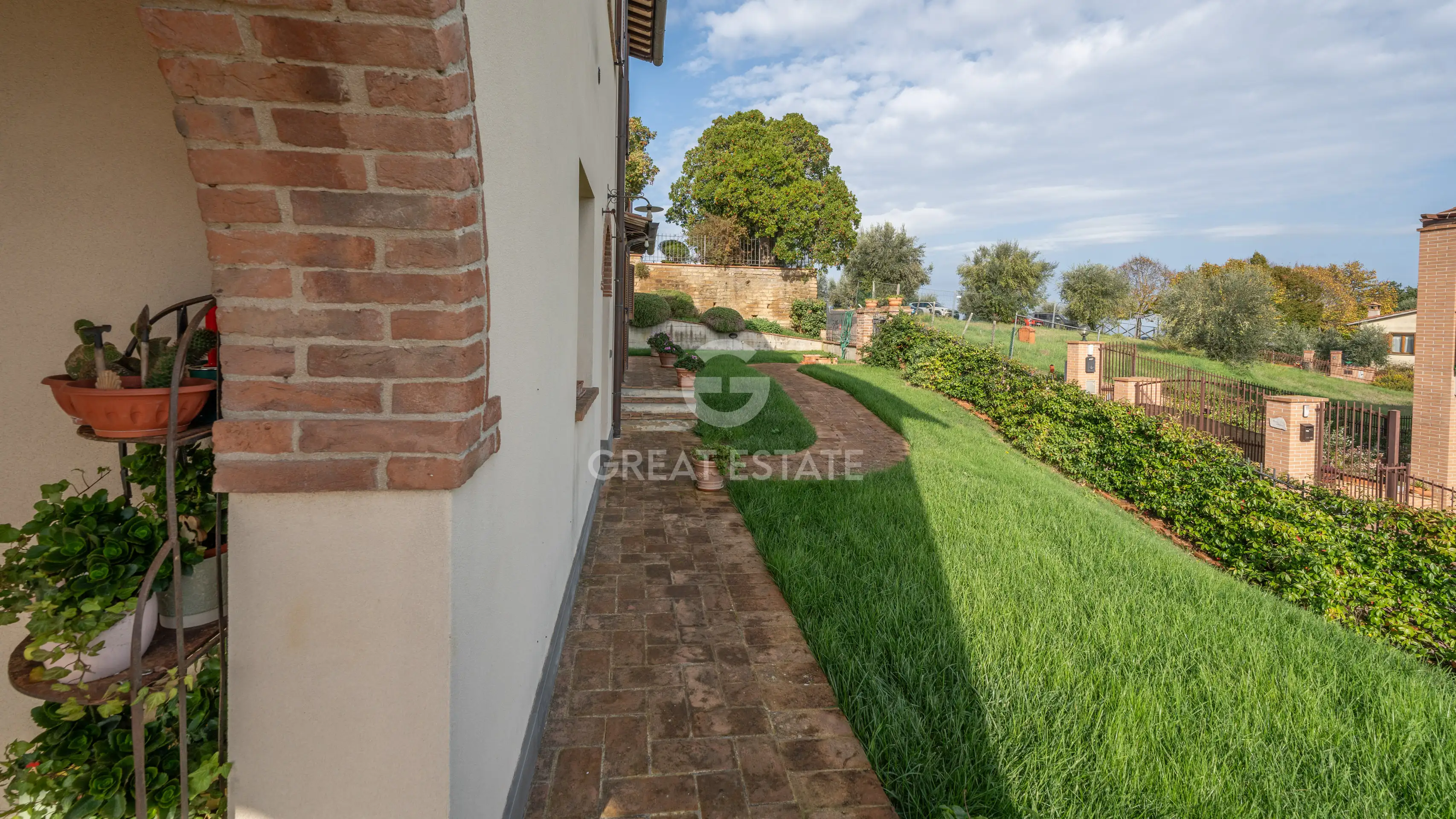 Villa 516m² in Italy, Perugia. Priced at 720000€ rent photo-13