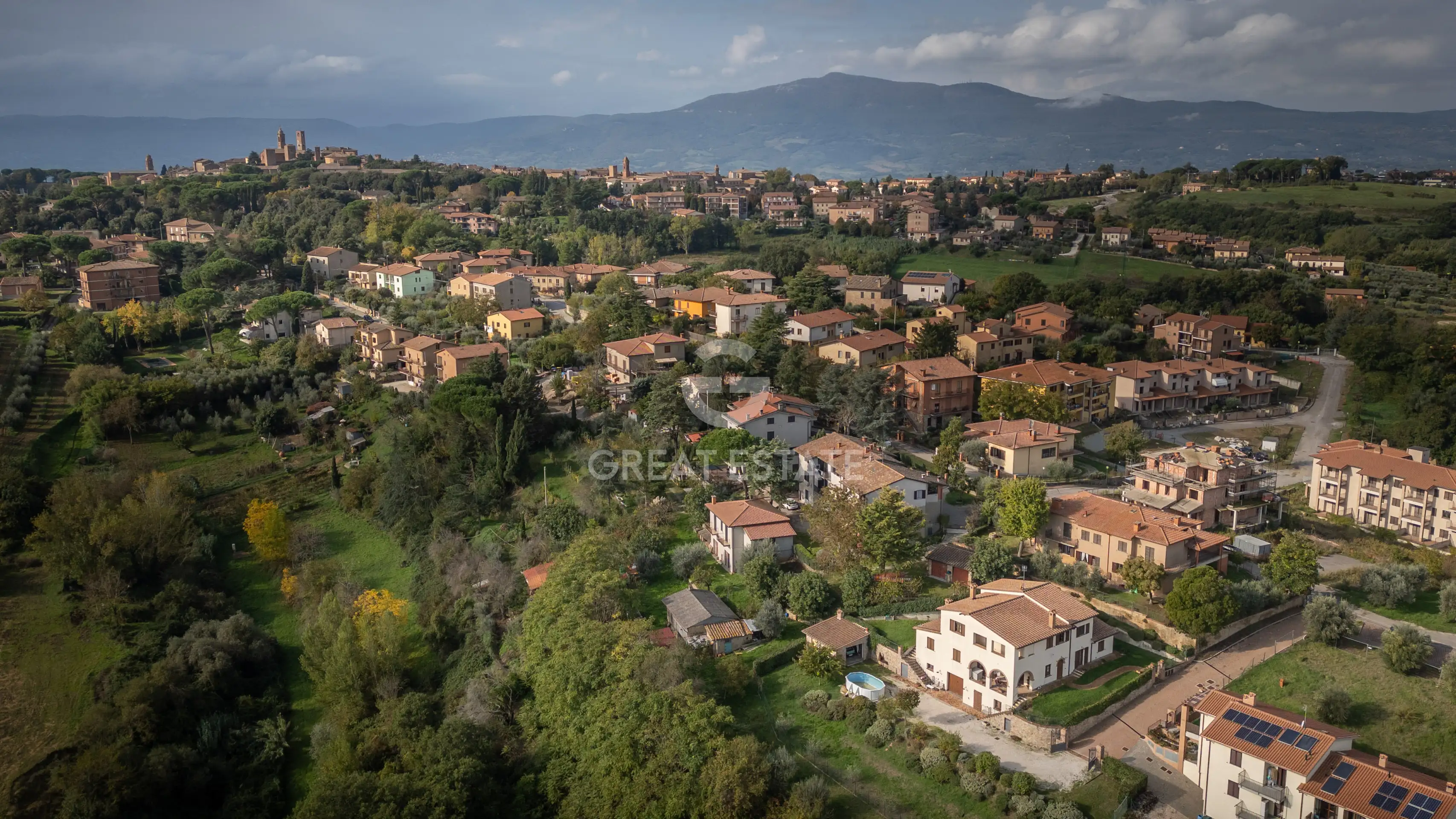 Villa 516m² in Italy, Perugia. Priced at 720000€ rent photo-15