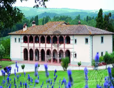 Buy in Italy for 2950000€