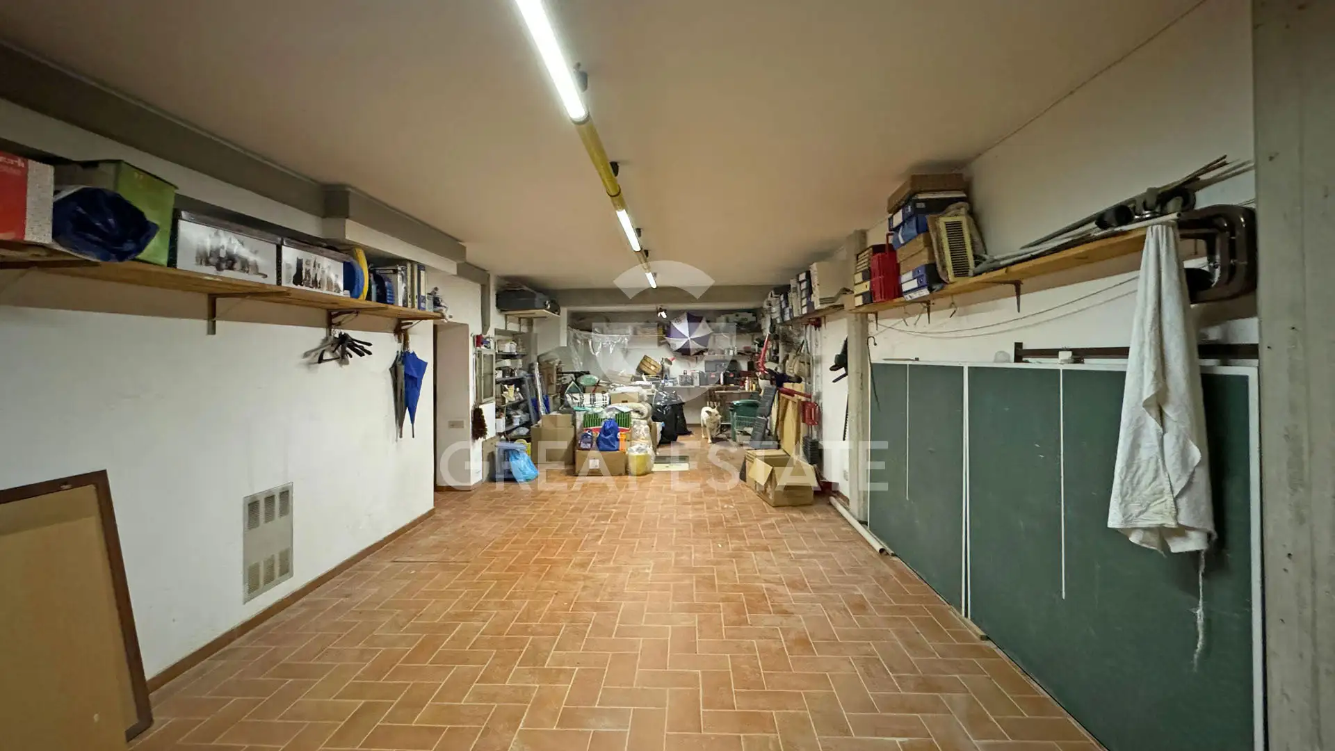 House 718m² in Italy, Siena. Priced at 1450000€ rent photo-8