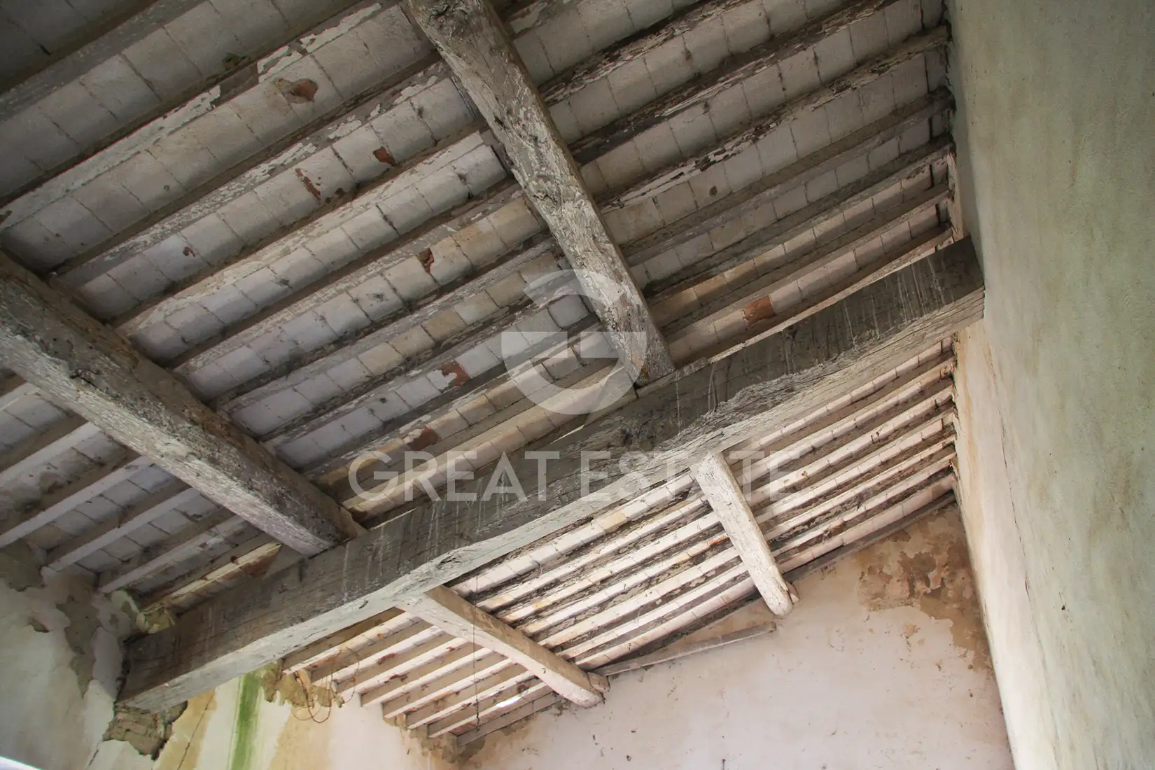House 904m² in Italy, Perugia. Priced at 750000€ rent photo-12