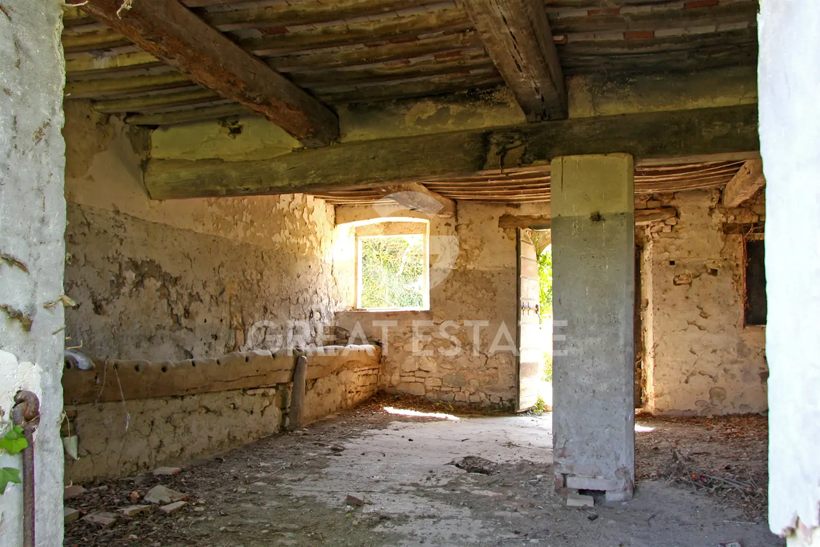 House 904m² in Italy, Perugia. Priced at 750000€ rent photo-13