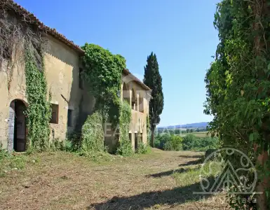Buy in Italy for 750000€