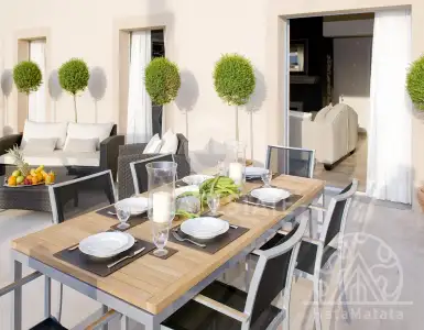 Buy in Italy for 546000€