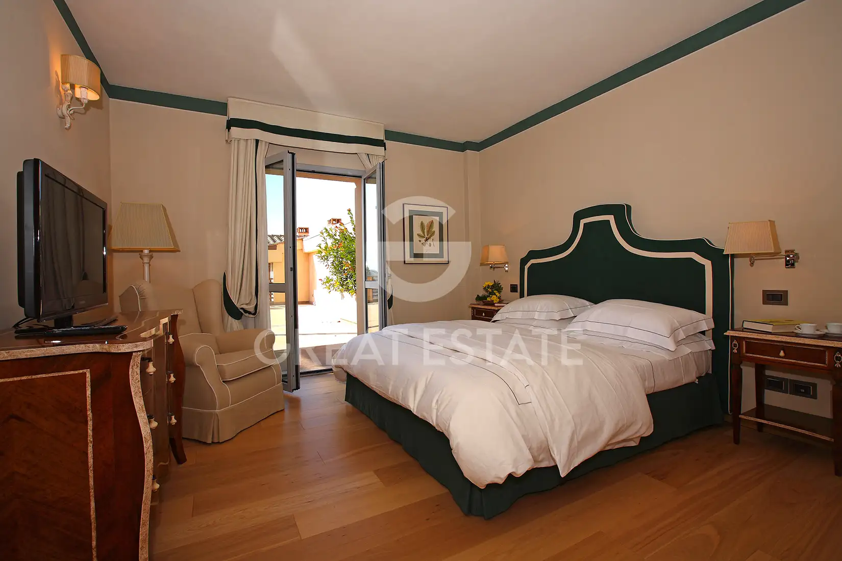 Flat 133m² in Italy, Siena. Priced at 577500€ rent photo-10