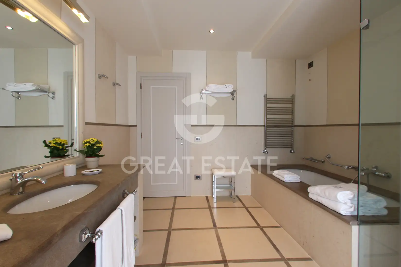 Flat 133m² in Italy, Siena. Priced at 577500€ rent photo-13