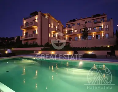 Buy in Italy for 577500€