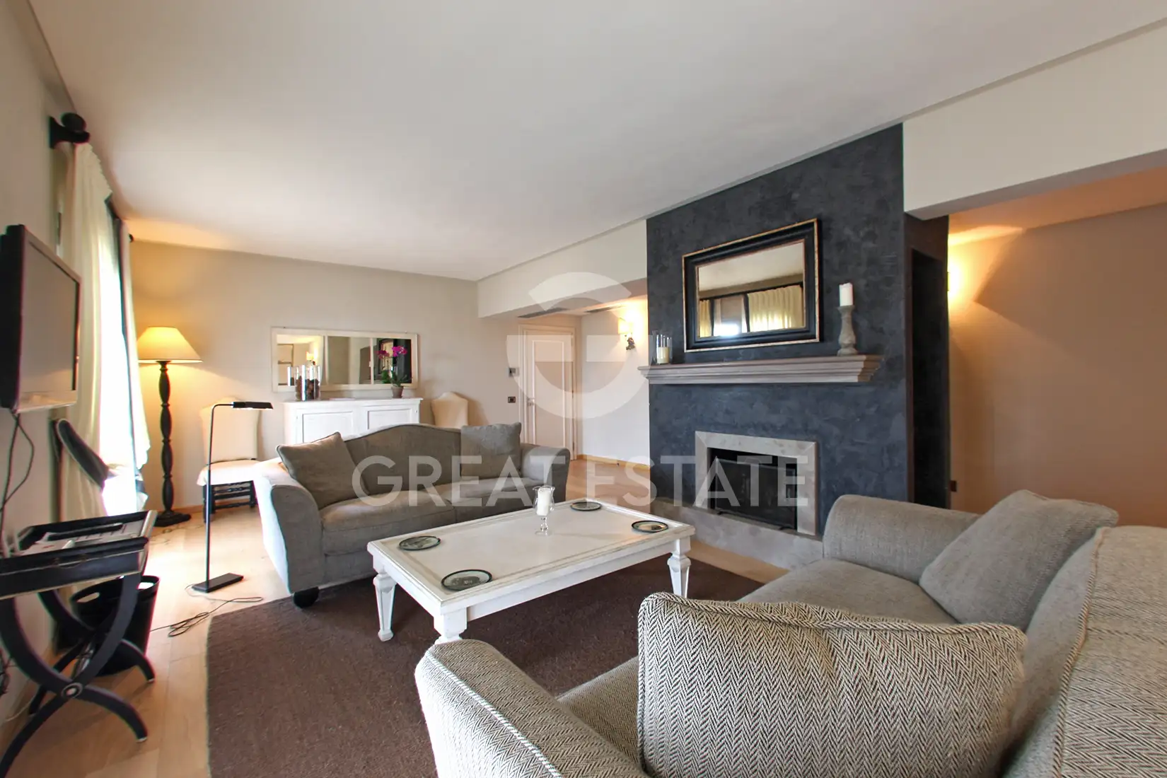Flat 135m² in Italy, Siena. Priced at 519750€ rent photo-4