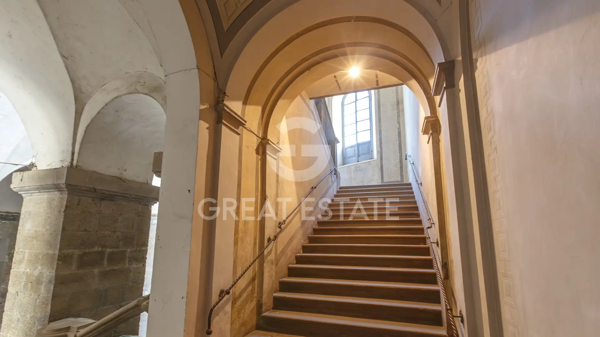Flat 300m² in Italy, Terney. Priced at 890000€ rent photo-6