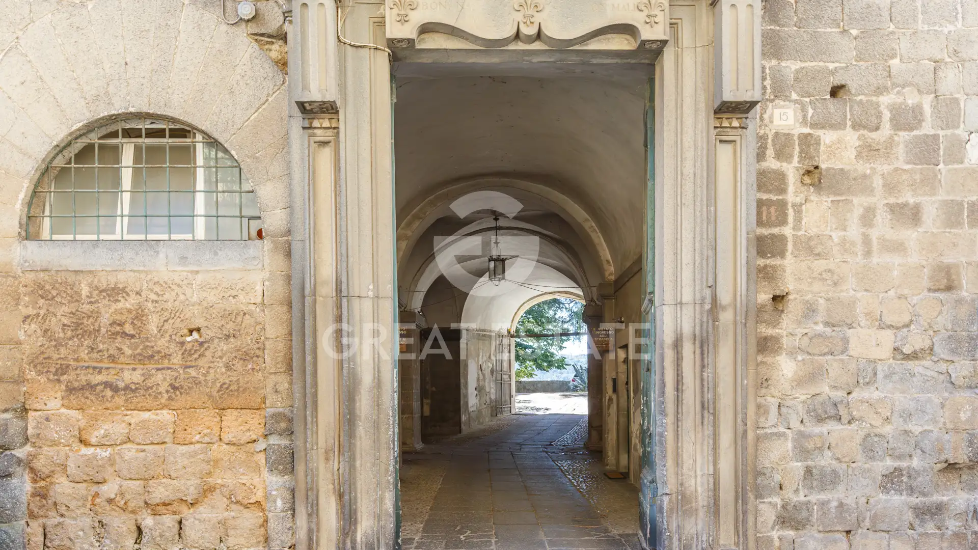 Flat 300m² in Italy, Terney. Priced at 890000€ rent photo-7