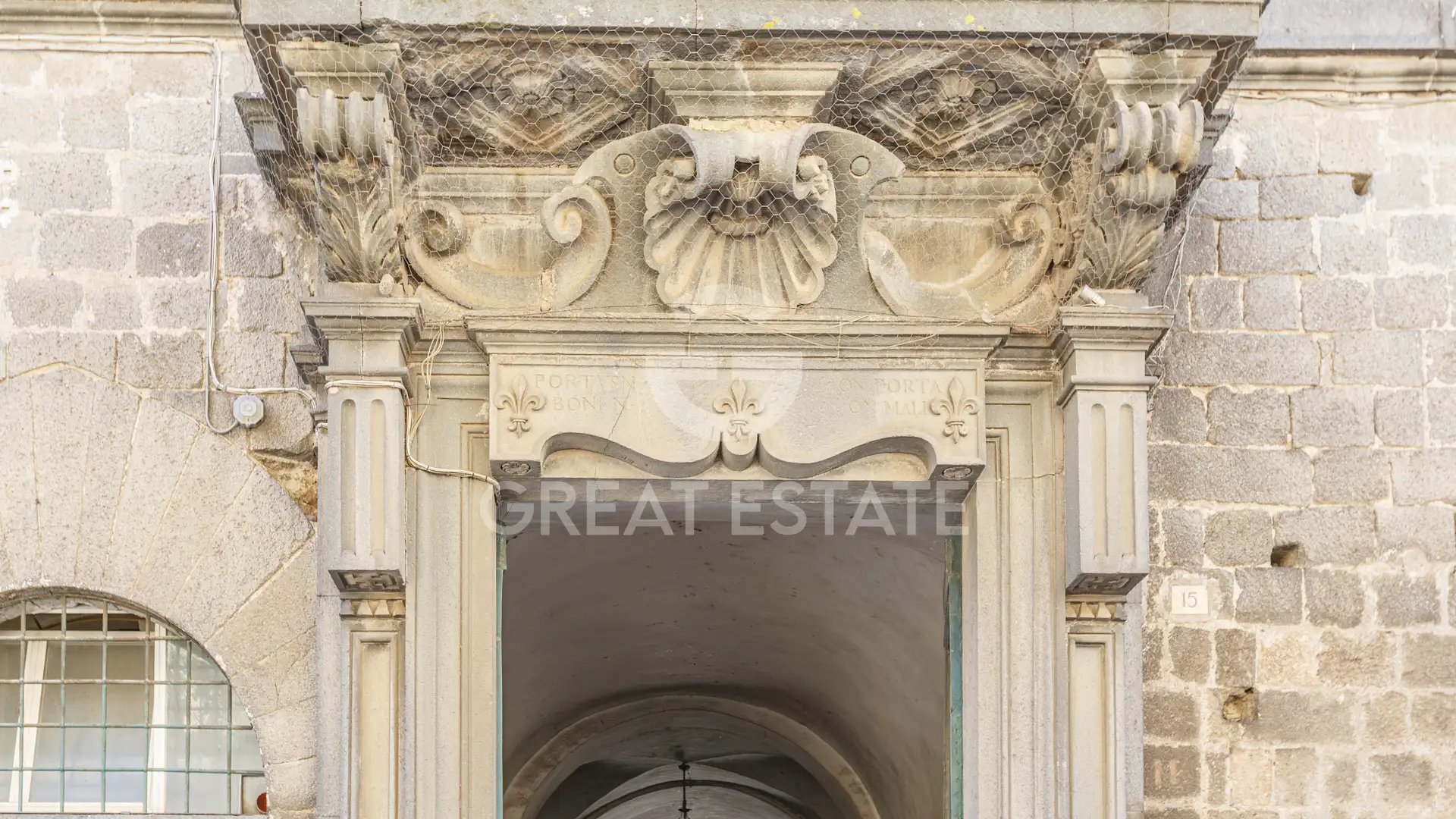 Flat 300m² in Italy, Terney. Priced at 890000€ rent photo-15