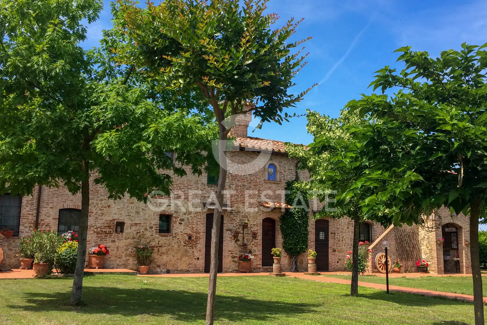 House 624m² in Italy, Perugia. Priced at 840000€ rent photo-4