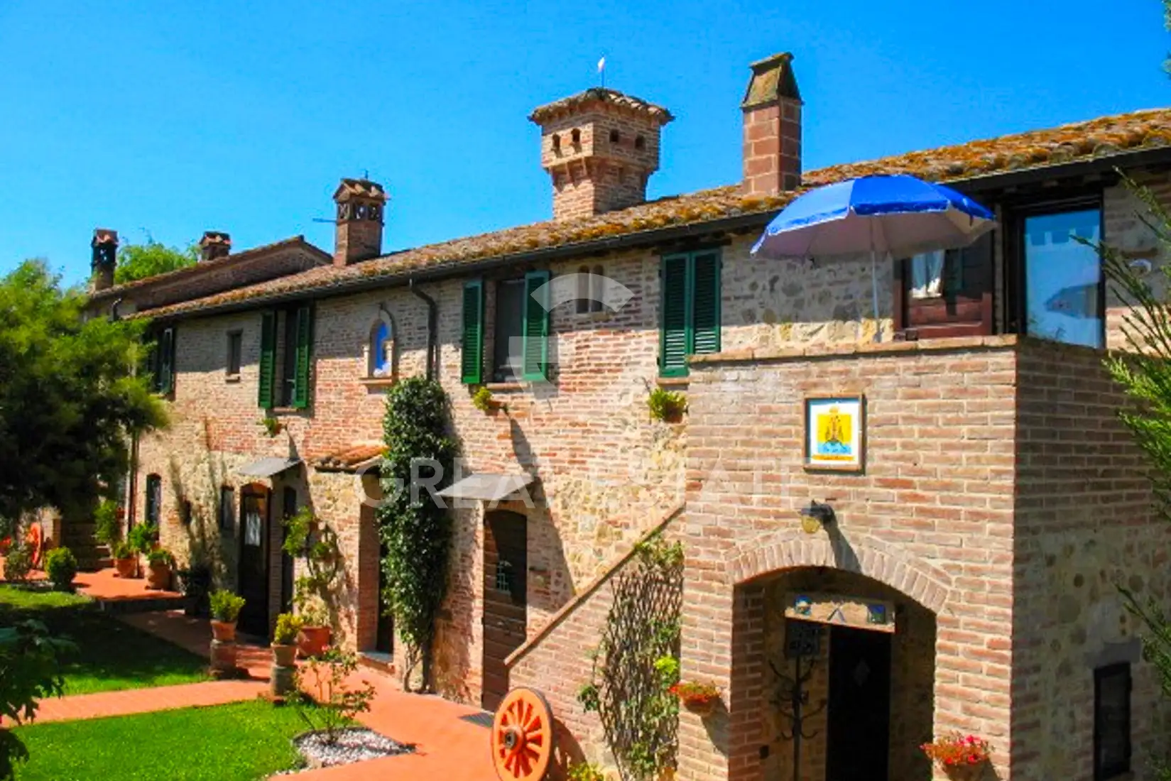 House 624m² in Italy, Perugia. Priced at 840000€ rent photo-13