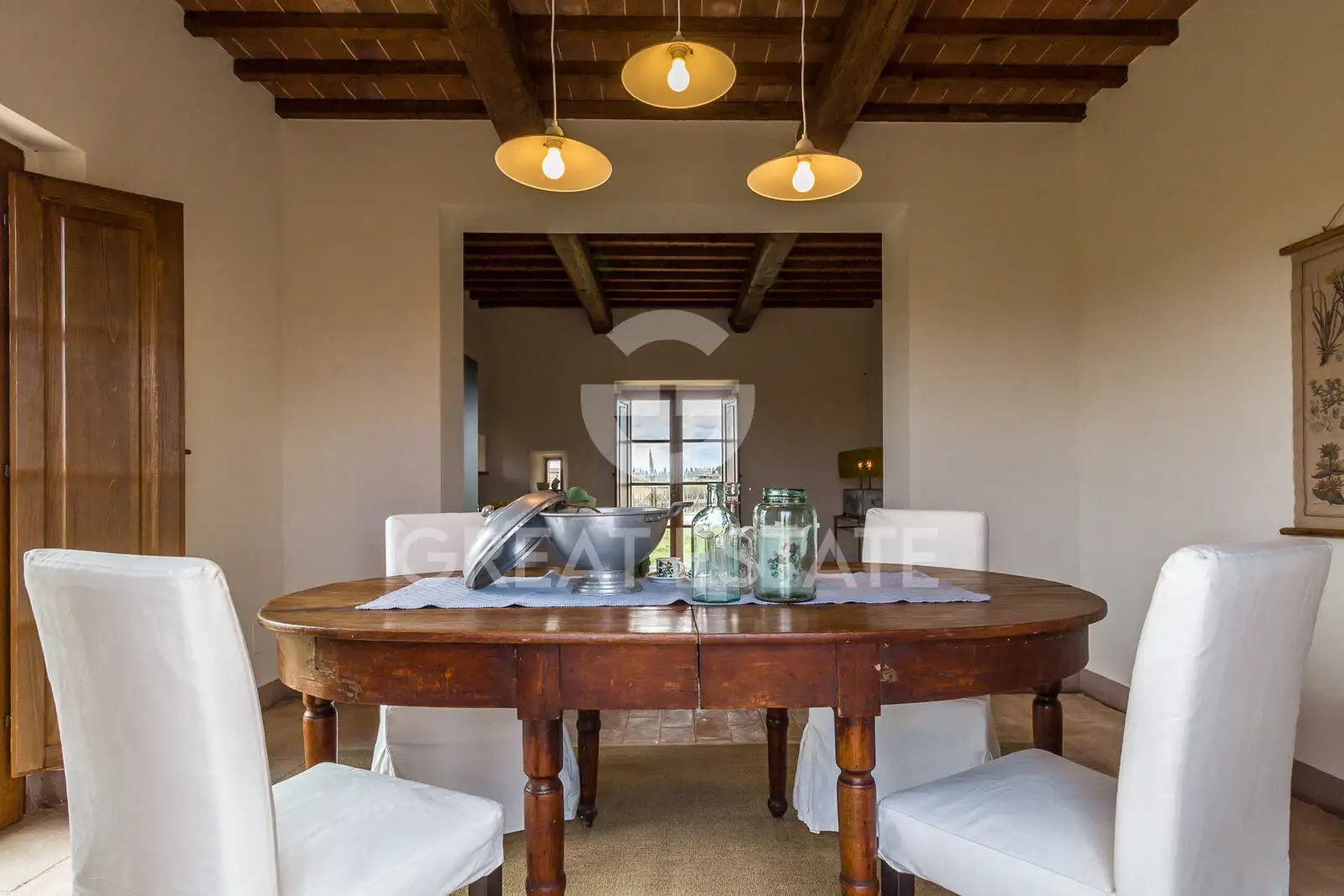 House 305m² in Italy, Arezzo. Priced at 1450000€ rent photo-14
