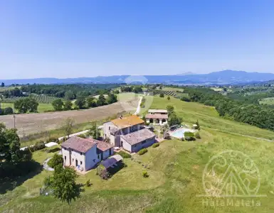 Buy in Italy for 1250000€