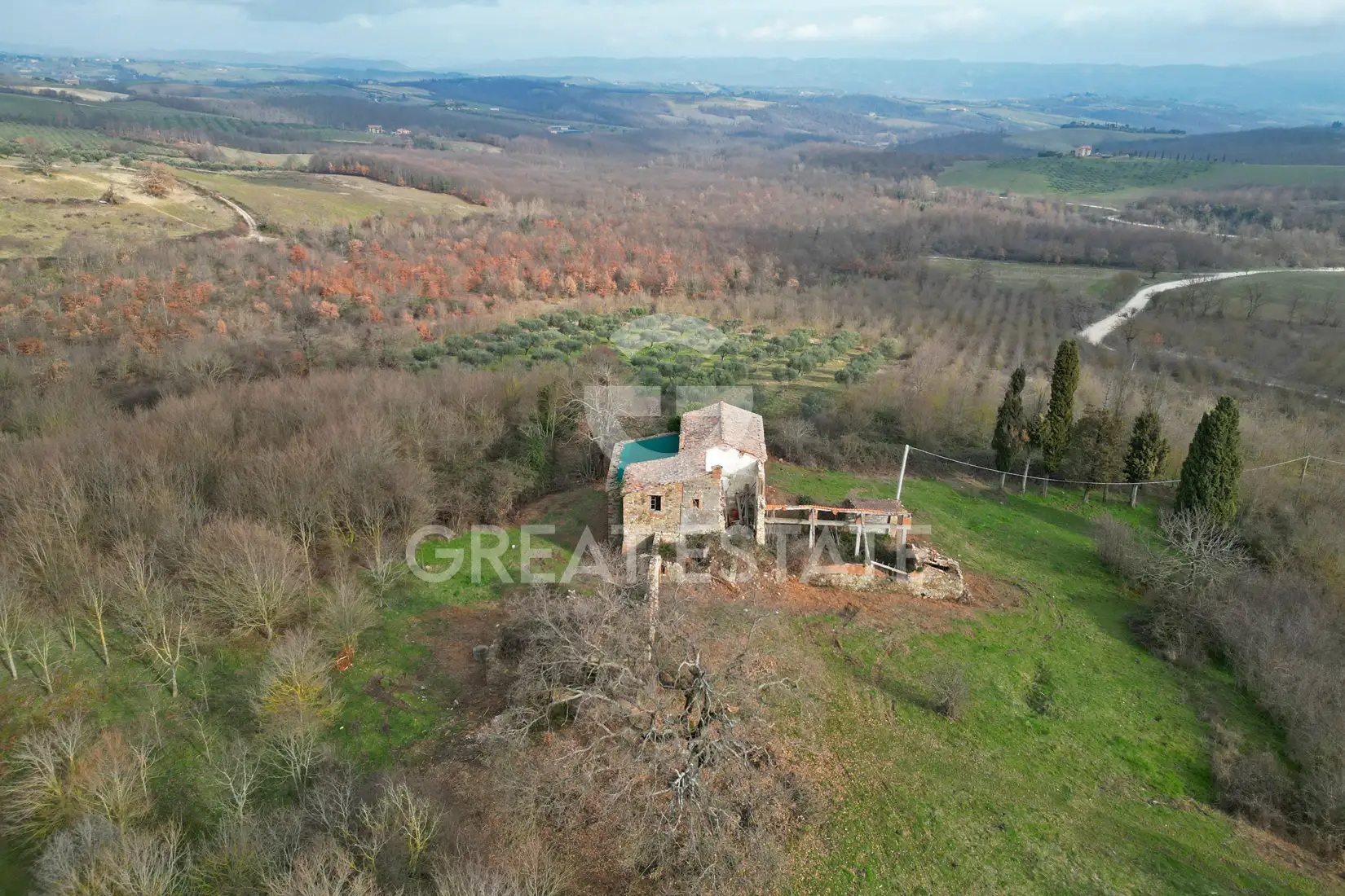 House 1347m² in Italy, Terney. Priced at 750000€ rent photo-1