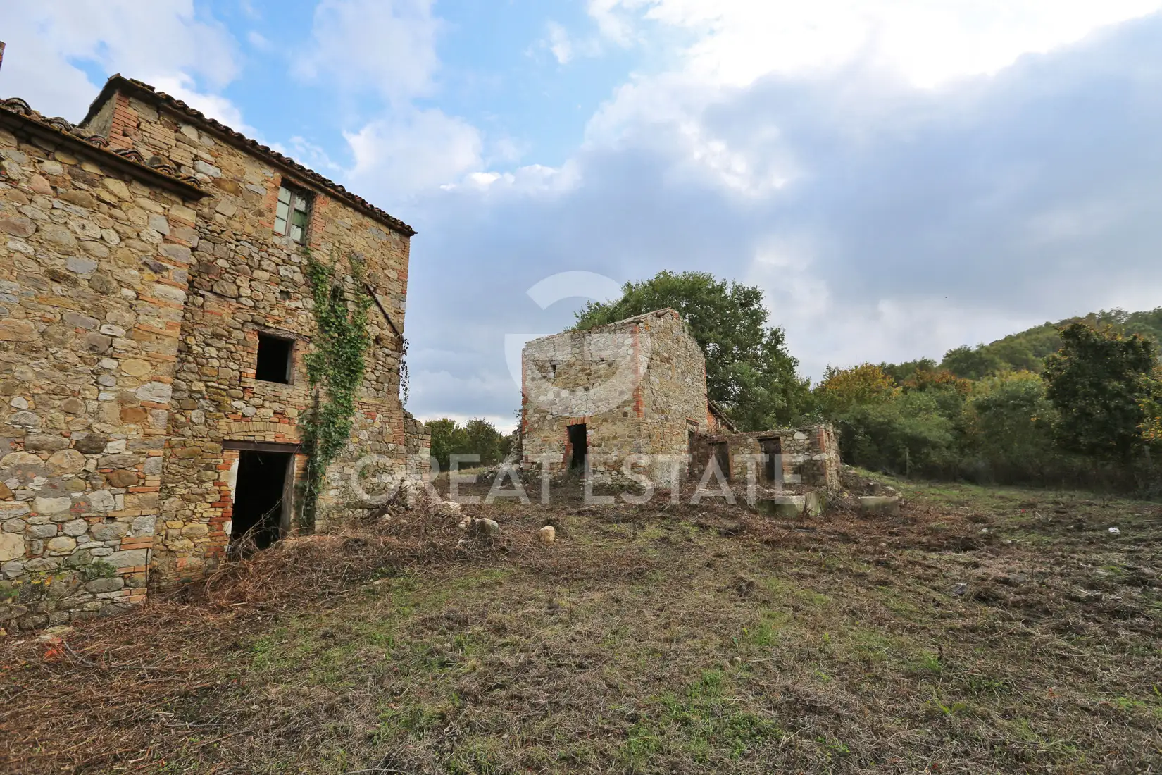 House 1347m² in Italy, Terney. Priced at 750000€ rent photo-4