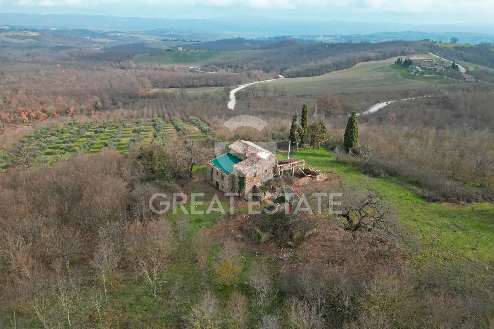 House 1347m² in Italy, Terney. Priced at 750000€ rent photo-10