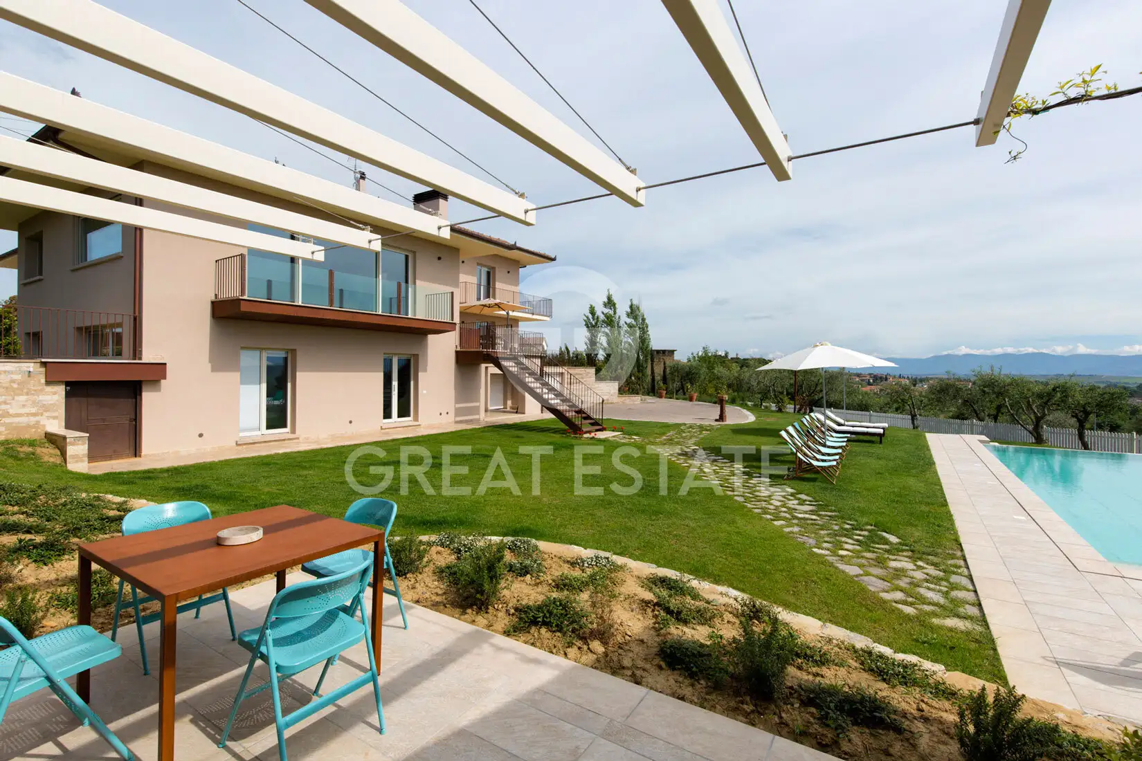 Villa 880m² in Italy, Arezzo. Priced at 3700000€ rent photo-7